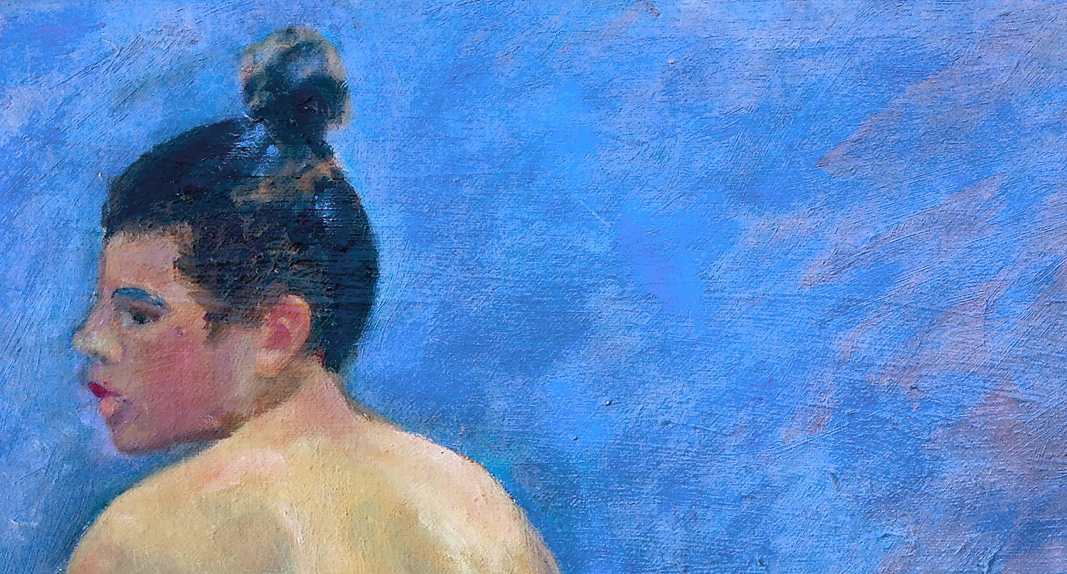 Studio di nudo di metà secolo, Figura reclinata su sfondo blu Olio originale - Nude Painting Blu di Jon Blanchette