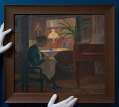 Scène d'intérieur suédoise avec une femme cousant à la lumière d'une lampe - Jon Loman