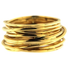 Jona 18 Karat Yellow Gold Spaghetti Ring Band
