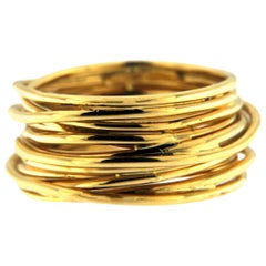 Jona 18 Karat Yellow Gold Spaghetti Ring Band