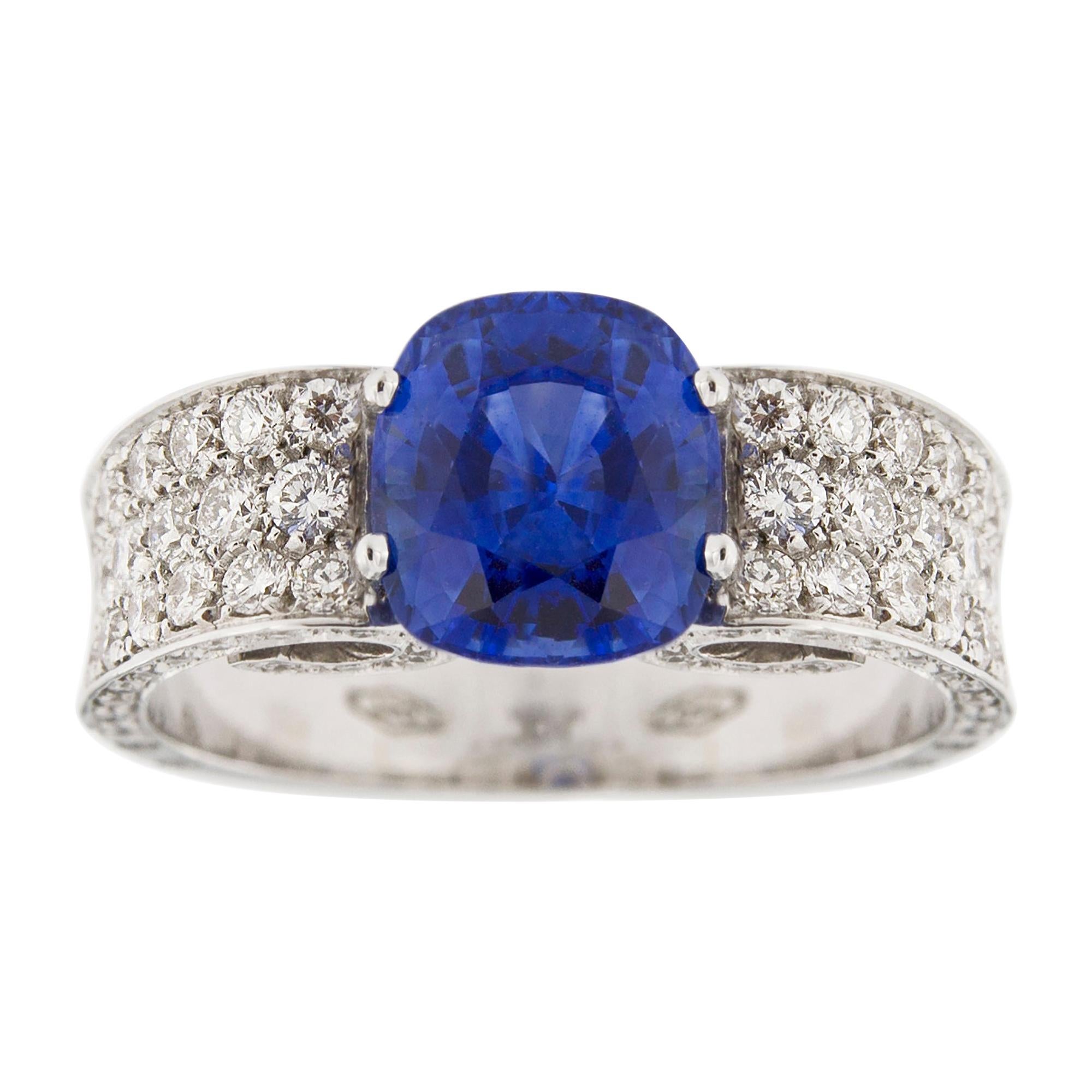 Jona 2.85 Carat Sapphire White Diamond 18 Karat White Gold Ring