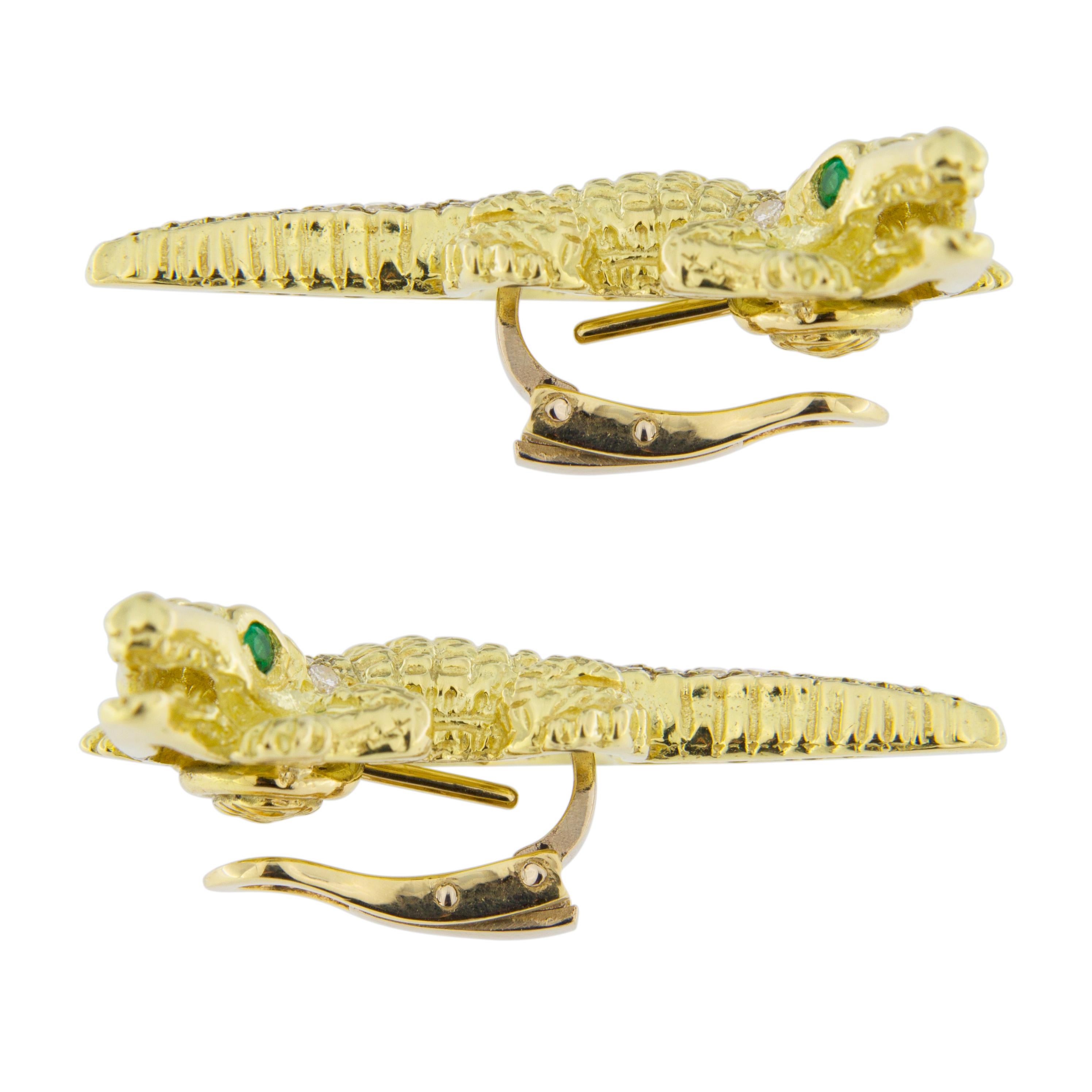 Alex Jona Alligator 18 Karat Yellow Gold White Diamond Emerald Clip-On Earrings In New Condition In Torino, IT