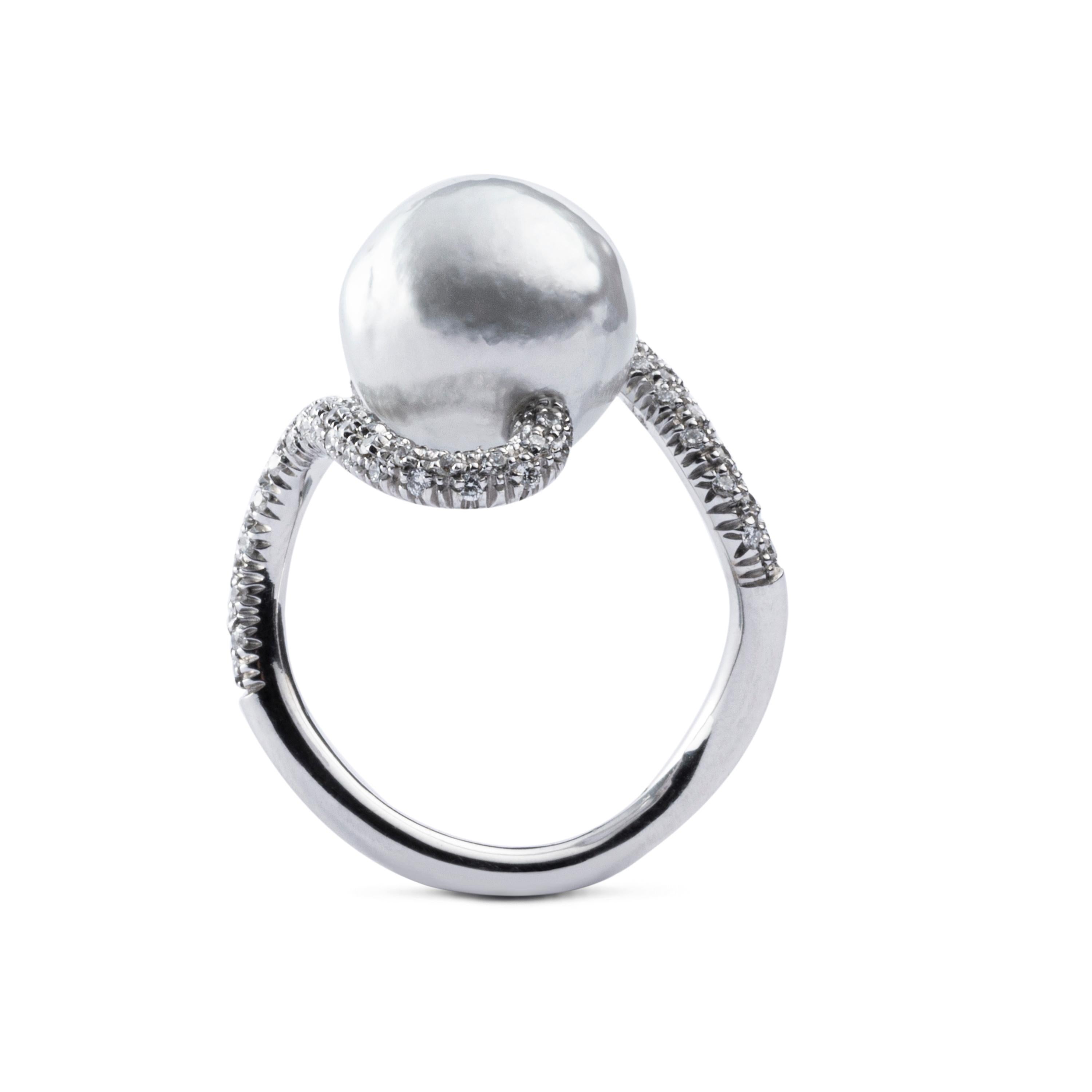 Jona Baroque South Sea Pearl White Diamond 18 Karat White Gold Ring 2