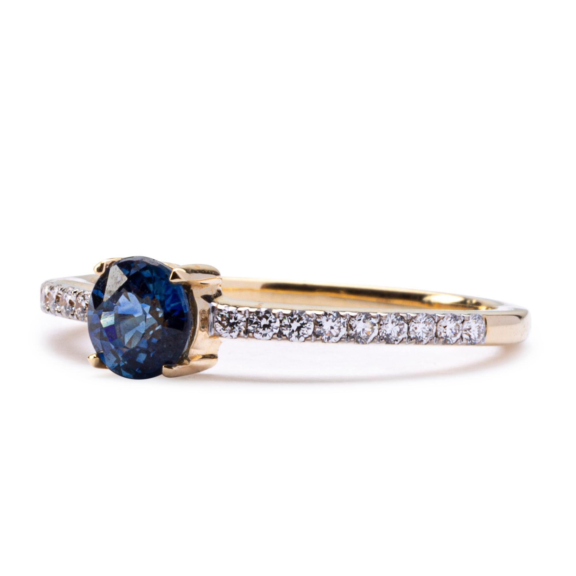 Round Cut Jona Blue Sapphire White Diamond 18 Karat Yellow Gold Solitaire Ring