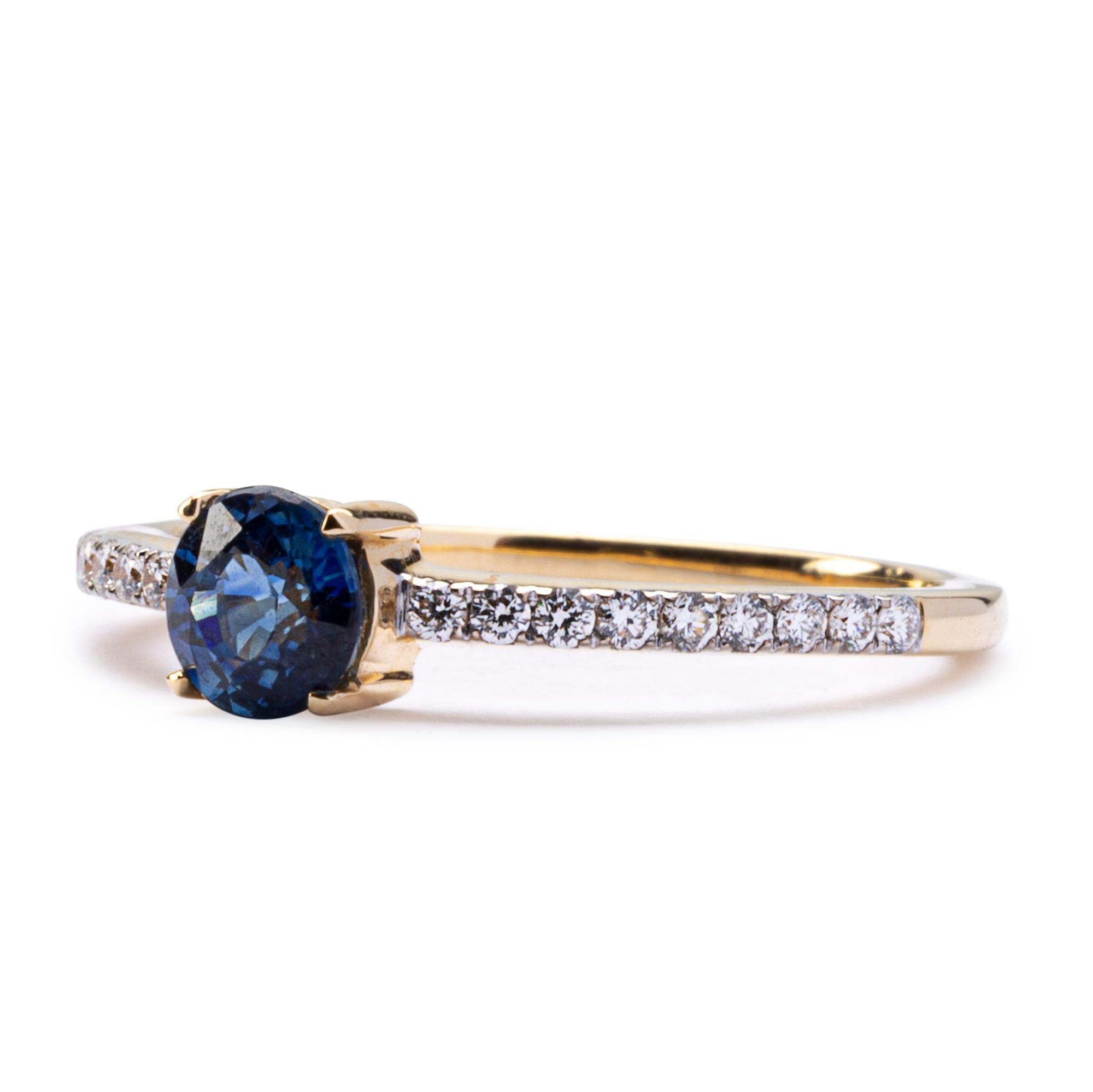 Taille ronde Alex Jona, bague solitaire en or jaune 18 carats avec saphir bleu et diamant blanc en vente