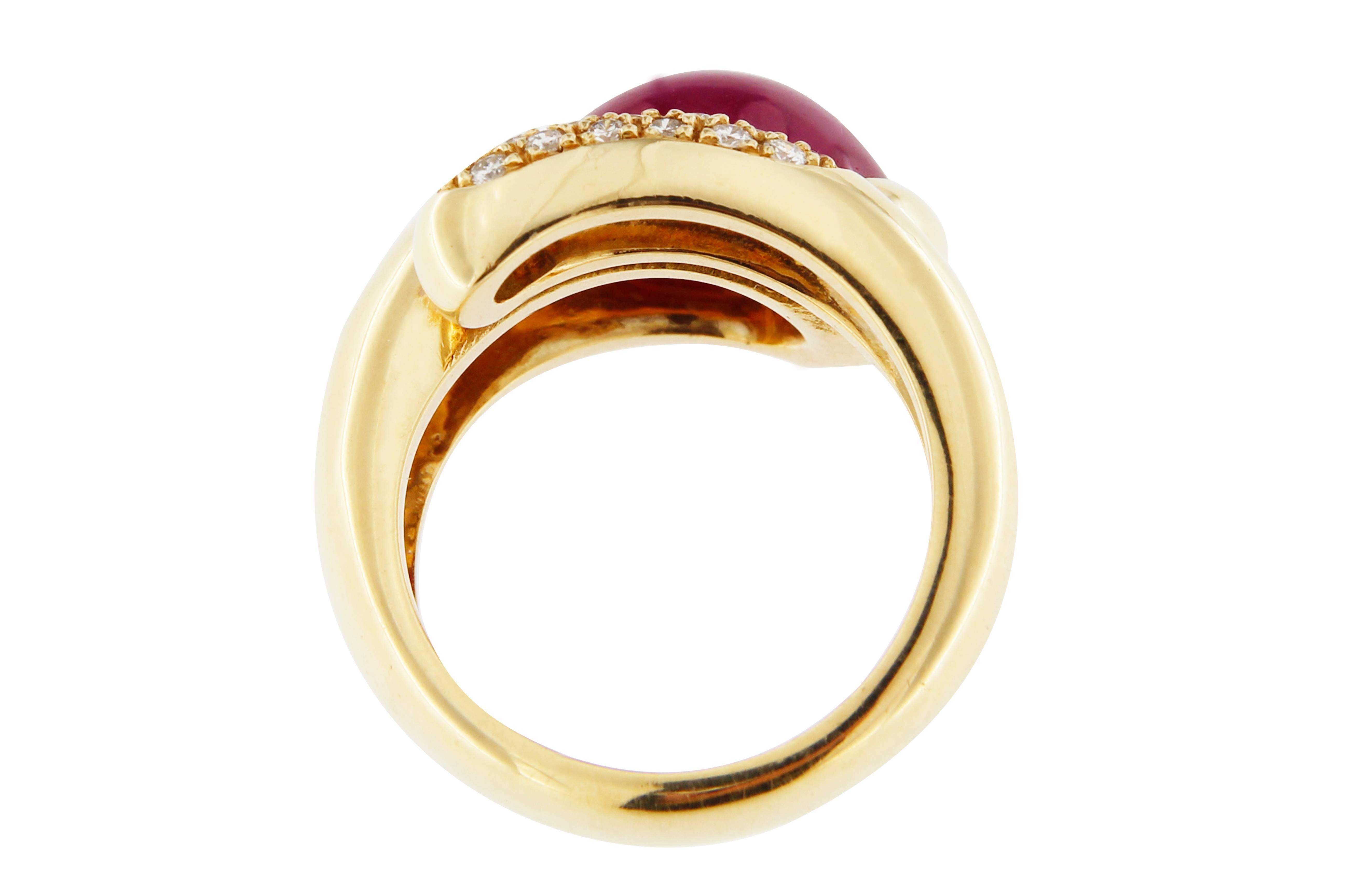Jona Cabochon Ruby White Diamond 18 Karat Yellow Gold Cross over Band Ring In New Condition In Torino, IT