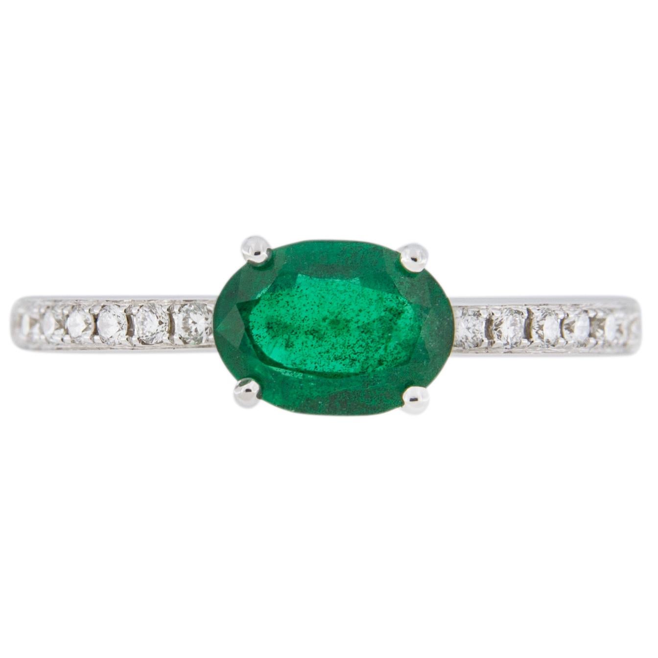 Women's or Men's Jona Emerald and White Diamond 18 Karat White Gold Solitaire Ring