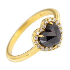 Jona Heart Black Diamond White Diamond 18 Karat Gold Halo Ring