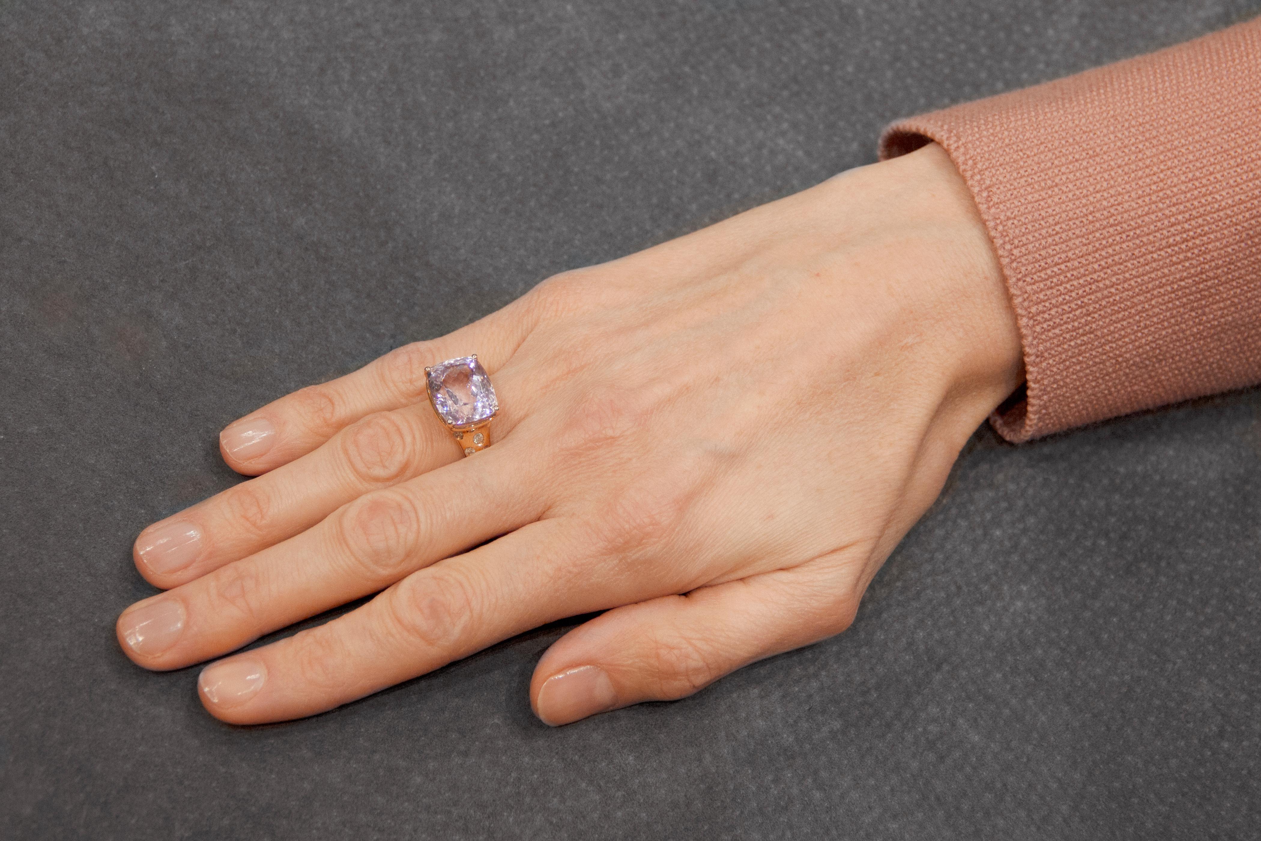 Alex Jona Kunzite Diamond 18 Karat Yellow Gold Ring 2