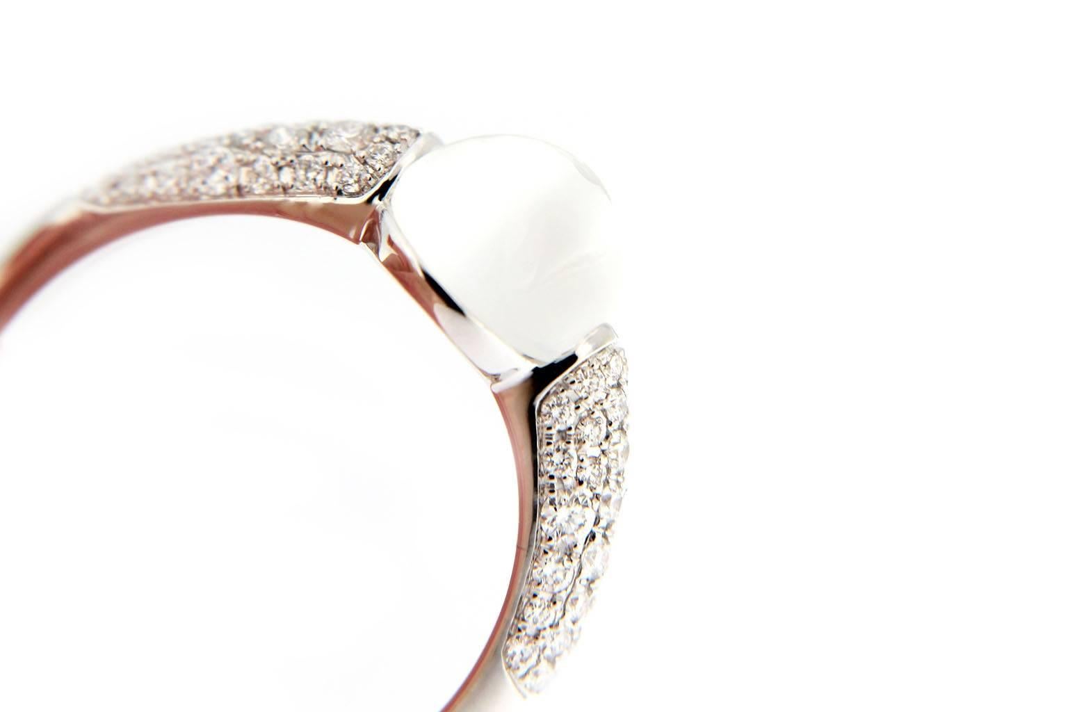 Cabochon Jona Moonstone White Diamond 18 Karat White Gold Ring