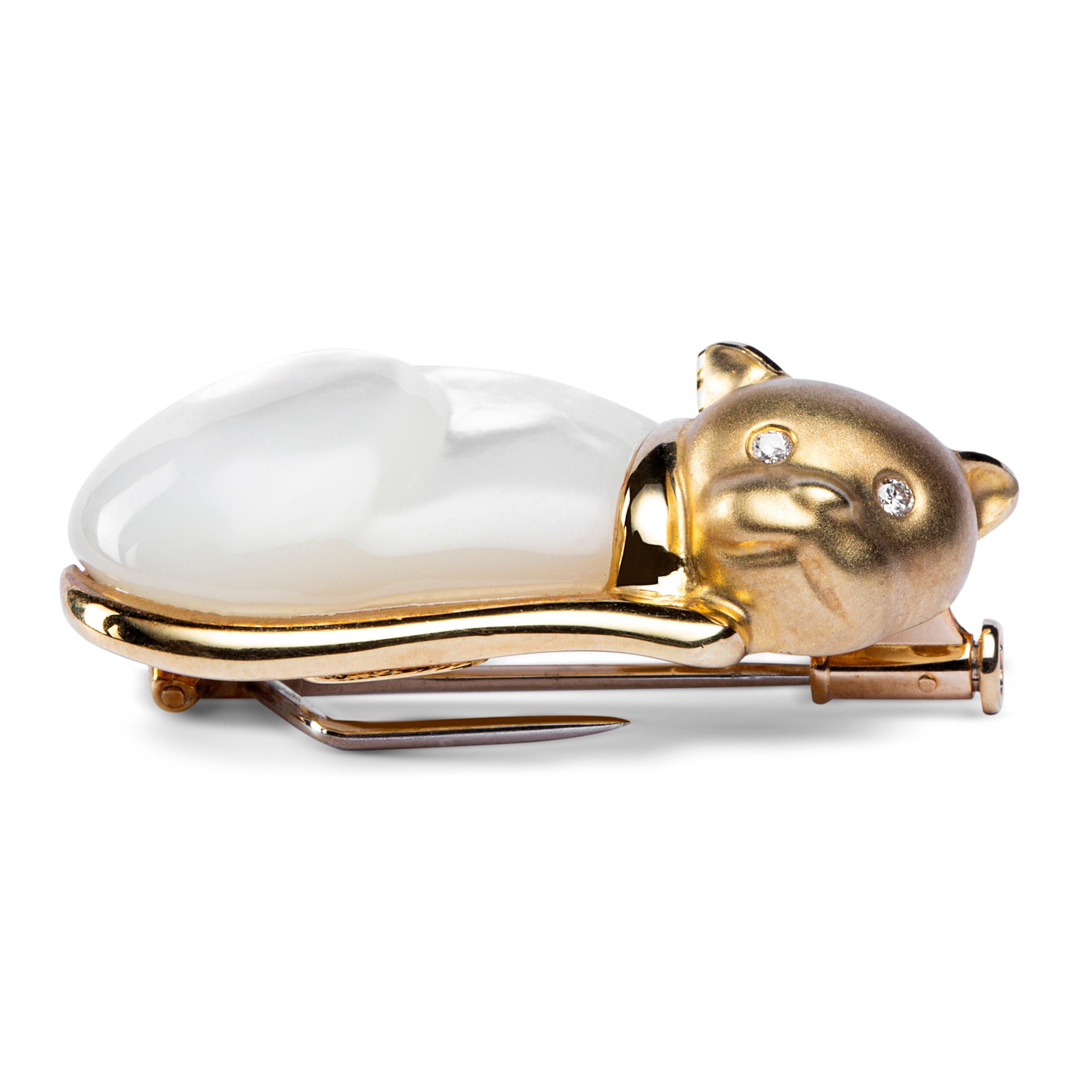 Jona Mother of Pearl White Diamond 18 Karat Yellow Gold Cat Brooch In New Condition In Lugano, CH