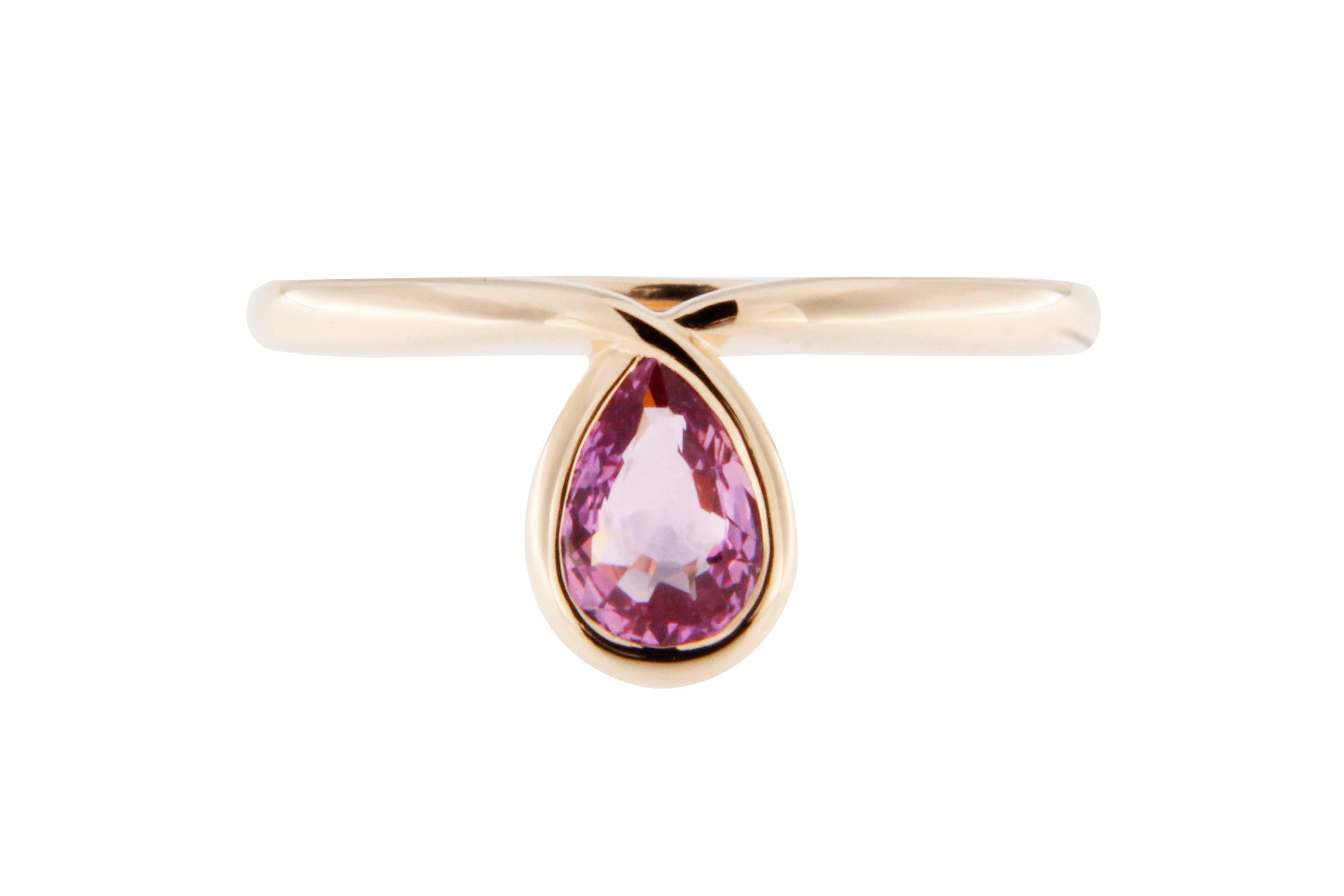 Jona Anillo solitario de zafiro rosa y oro rosa de 18 quilates Corte pera en venta