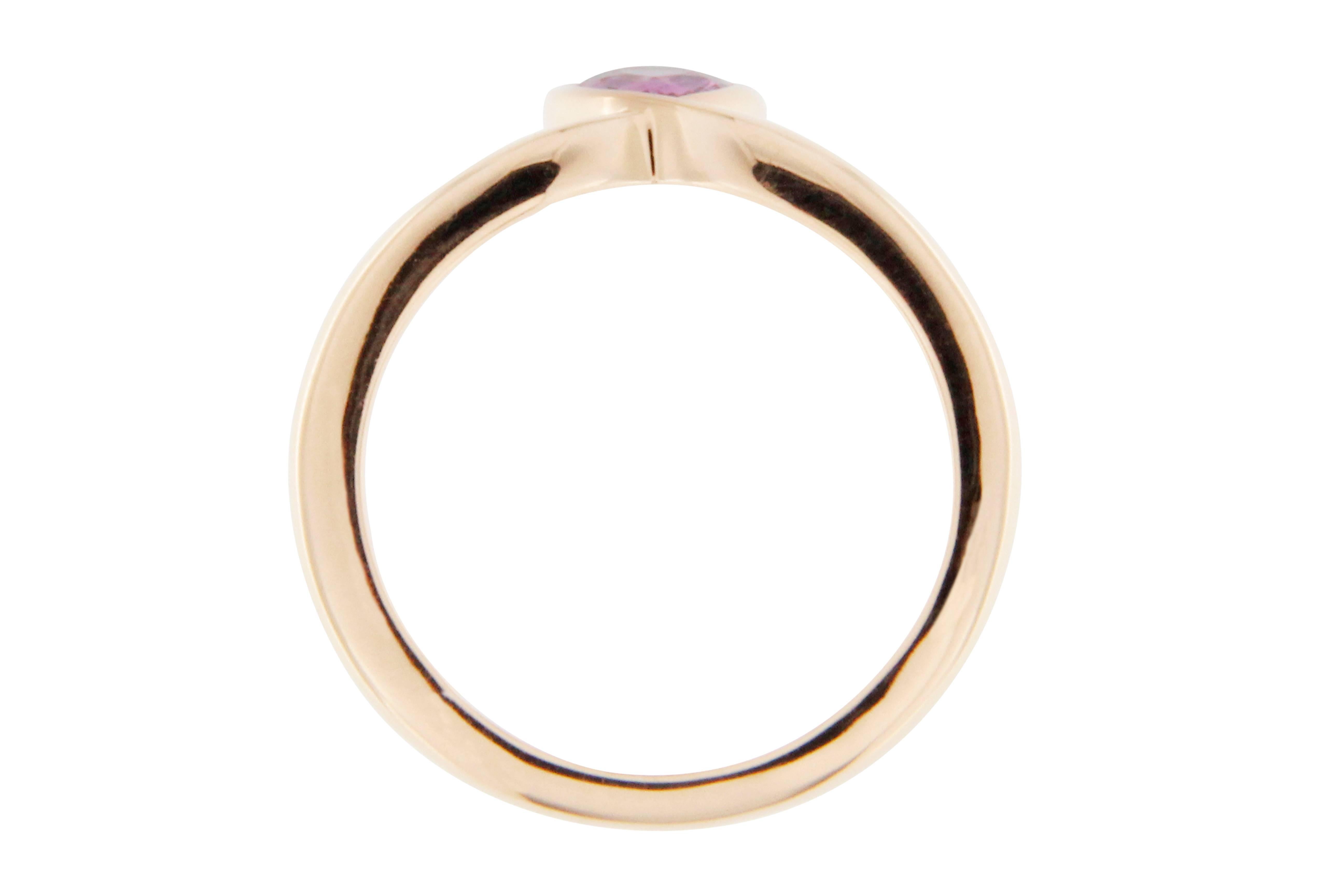 Jona Anillo solitario de zafiro rosa y oro rosa de 18 quilates en Nuevo estado para la venta en Lugano, CH