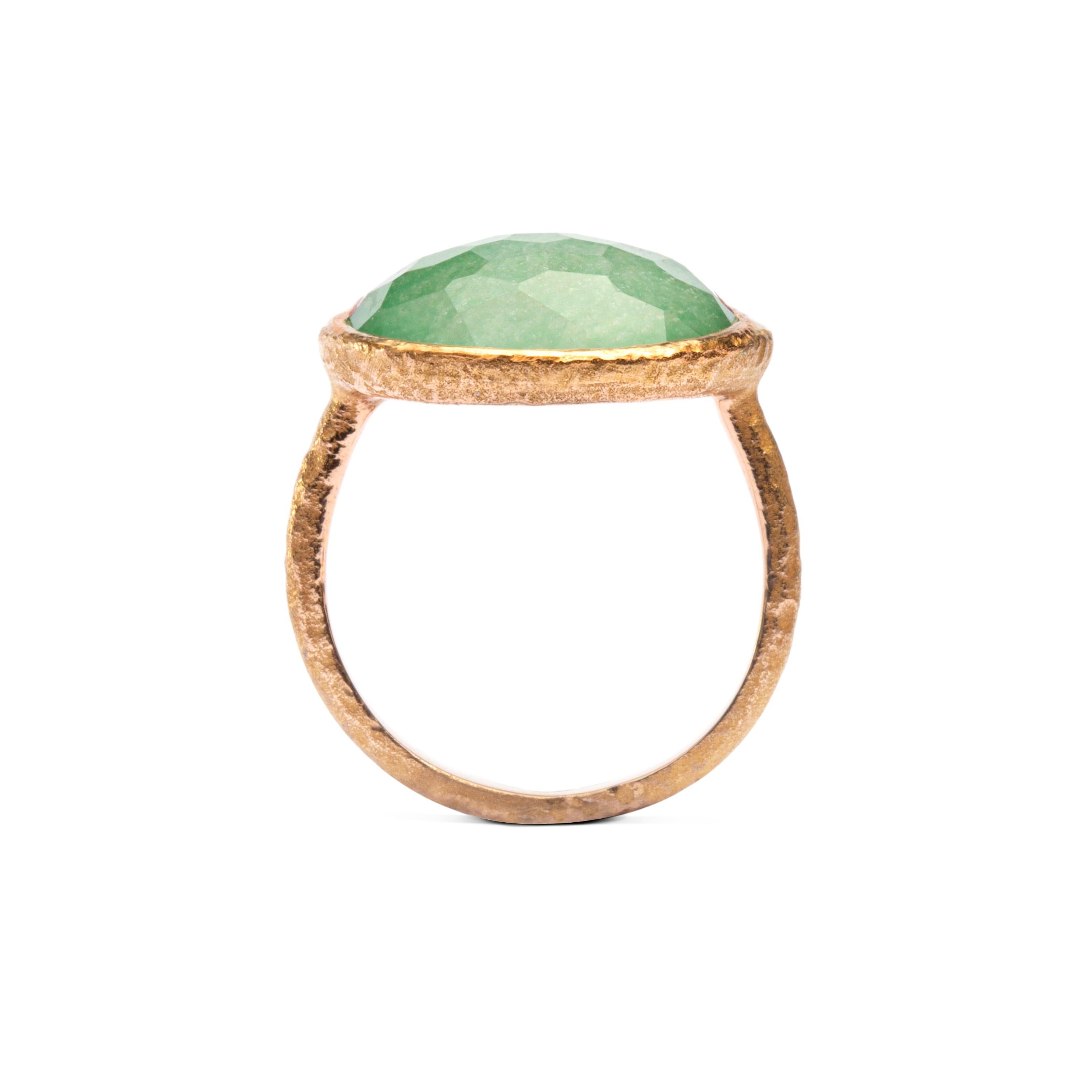 Round Cut Alex Jona Quartz Emerald 18 Karat Yellow Gold Ring For Sale