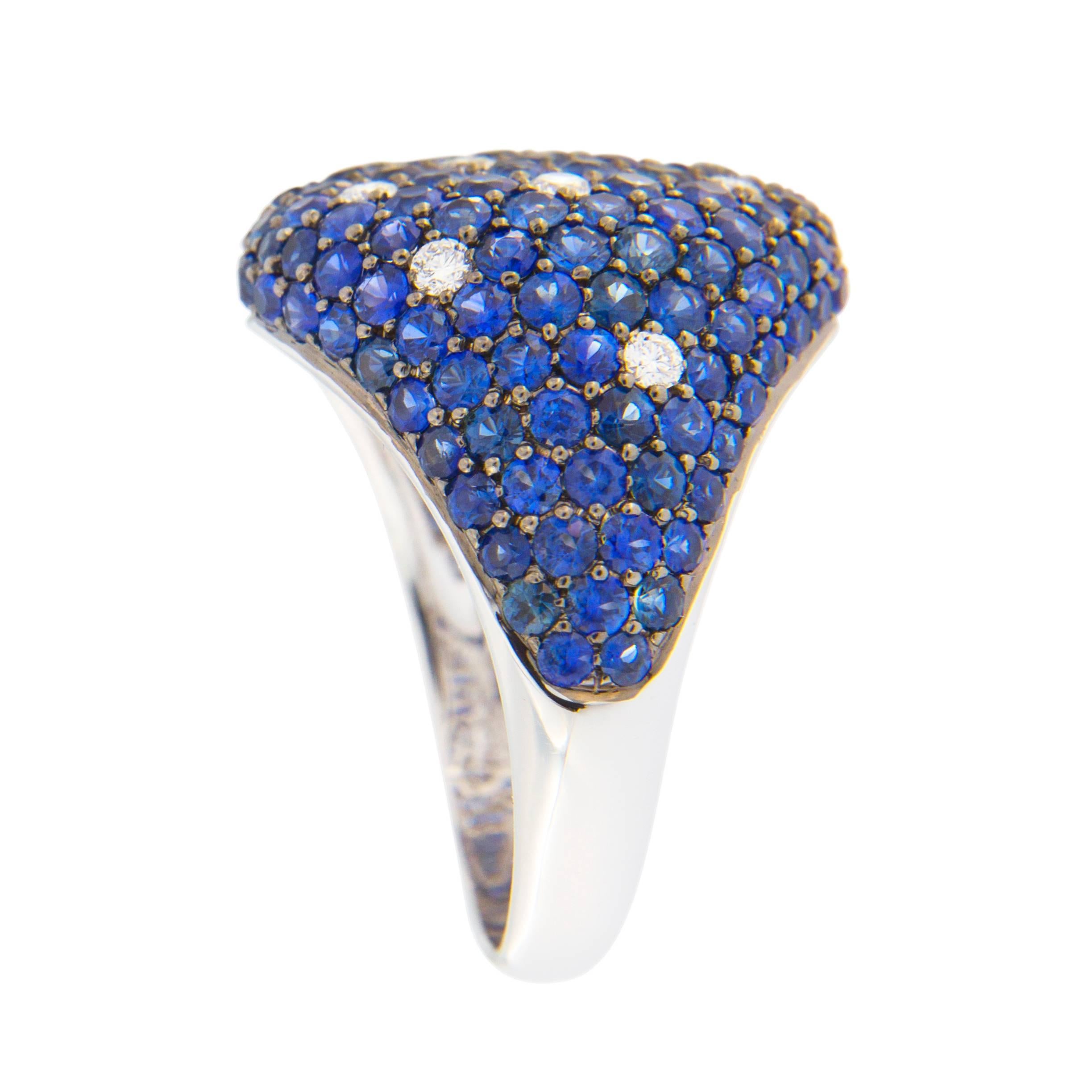 Alex Jona Blue Sapphire White Diamond 18 Karat White Gold Signet Ring In New Condition In Torino, IT