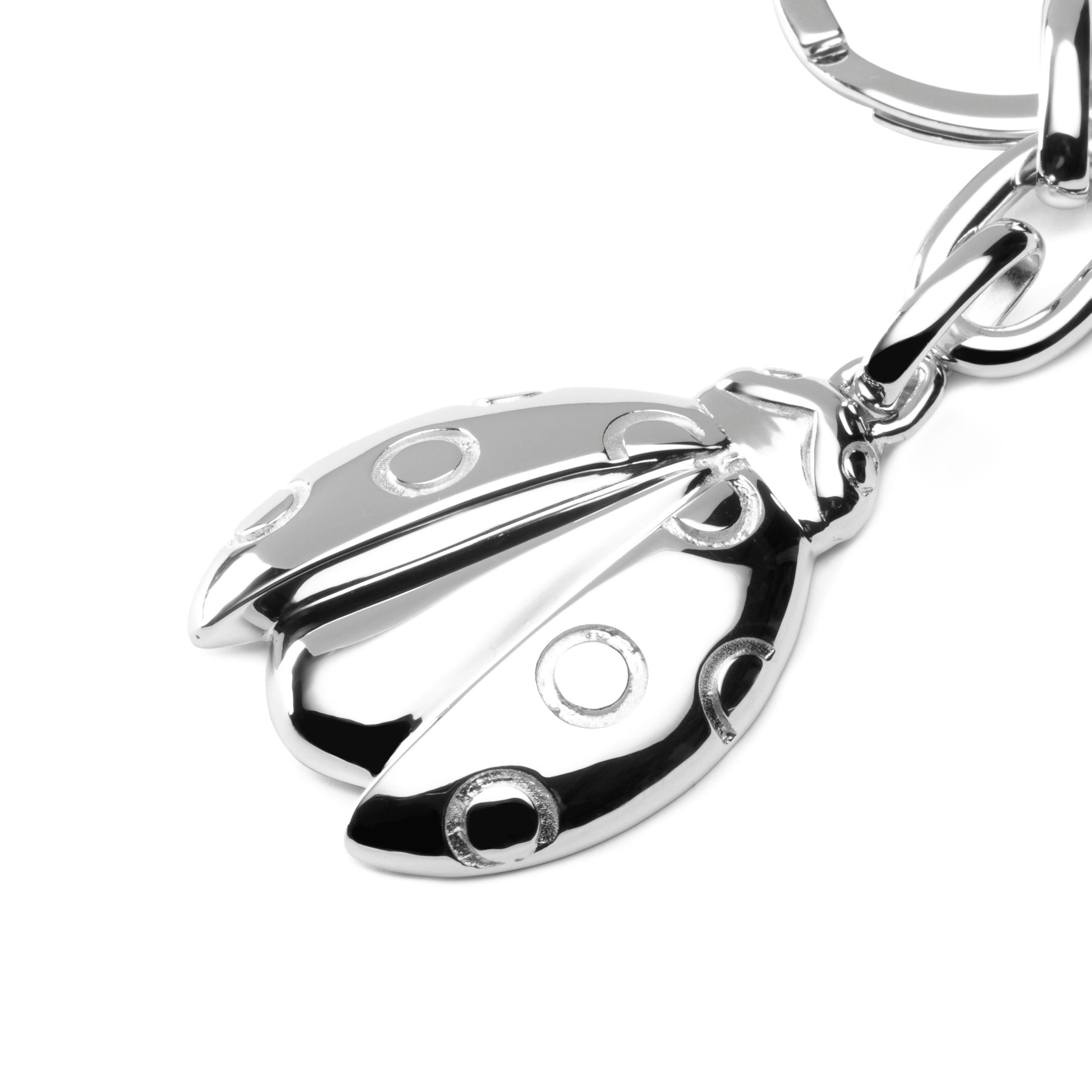 Jona design collection, hand crafted in Italy, rhodium plated Sterling Silver Ladybug key holder.
Dimensions : L 3.71 in/ 94.36 mm x W 0.98 in/ 24.91 mm x Depth: 0.08 in/ 2.26 mm
All Jona jewelry is new and has never been previously owned or worn.