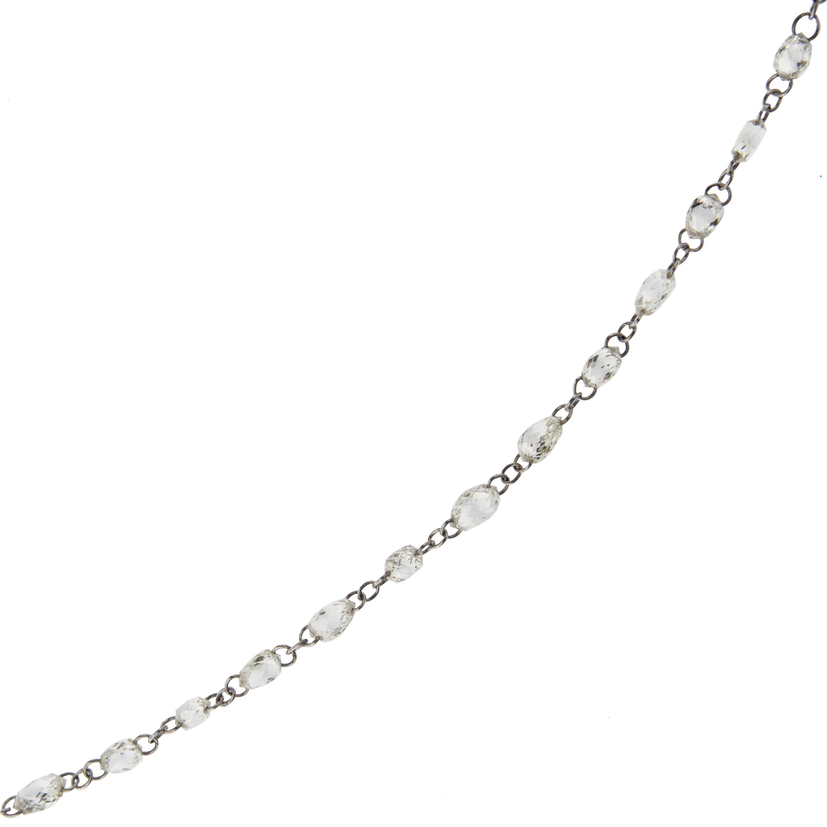 Jona design collection, hand crafted in Italy, 18 karat white gold Necklace featuring 186 Briolette Cut White Diamonds weighing 28.35 carats in total. Chain Length : 120 cm / 47.24 in.
Weight in total : 7.91 g
All Jona jewelry is new and has never