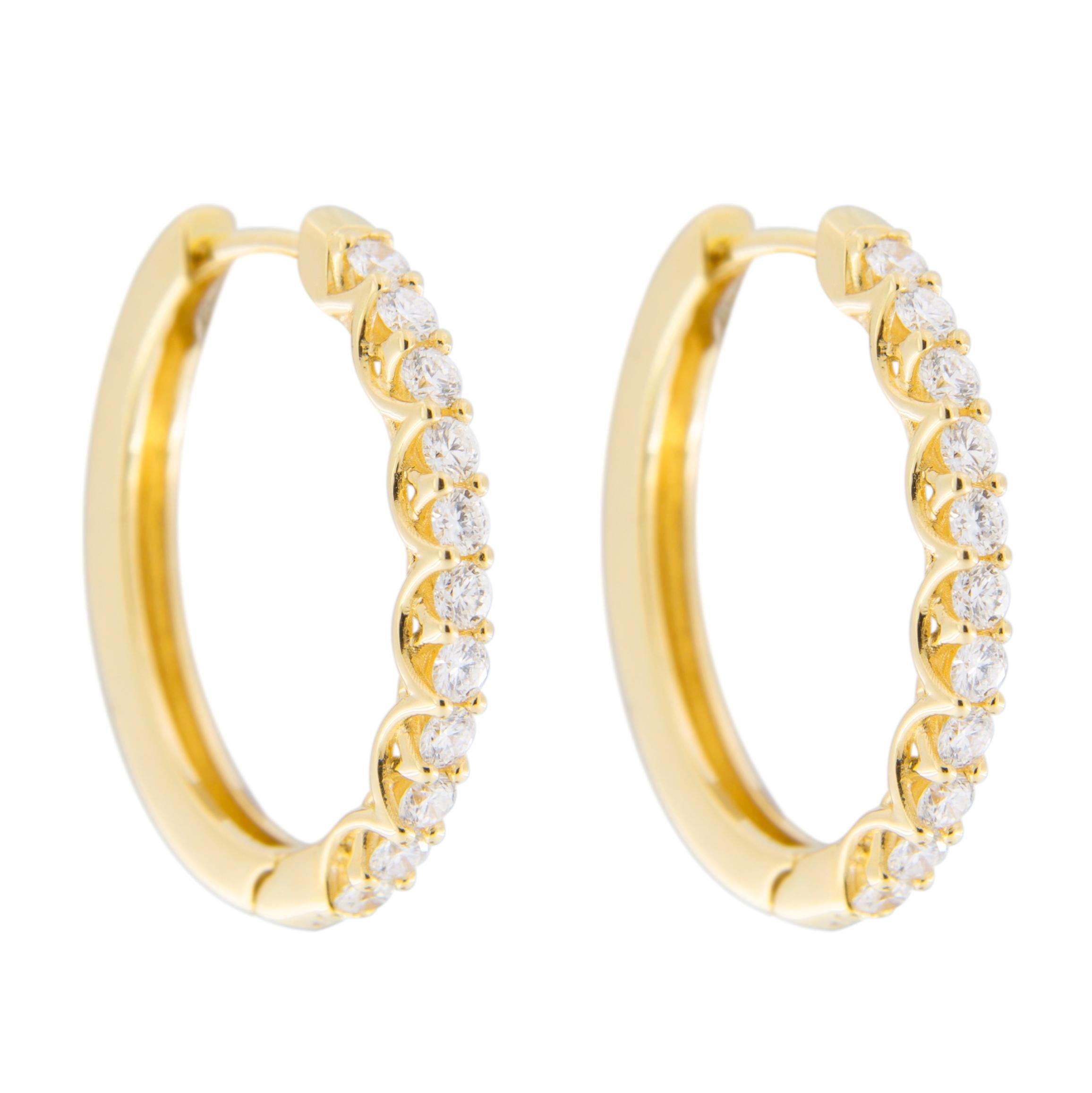 Jona White Diamond 18 Karat Yellow Gold Oval Hoop Earrings (Rundschliff)