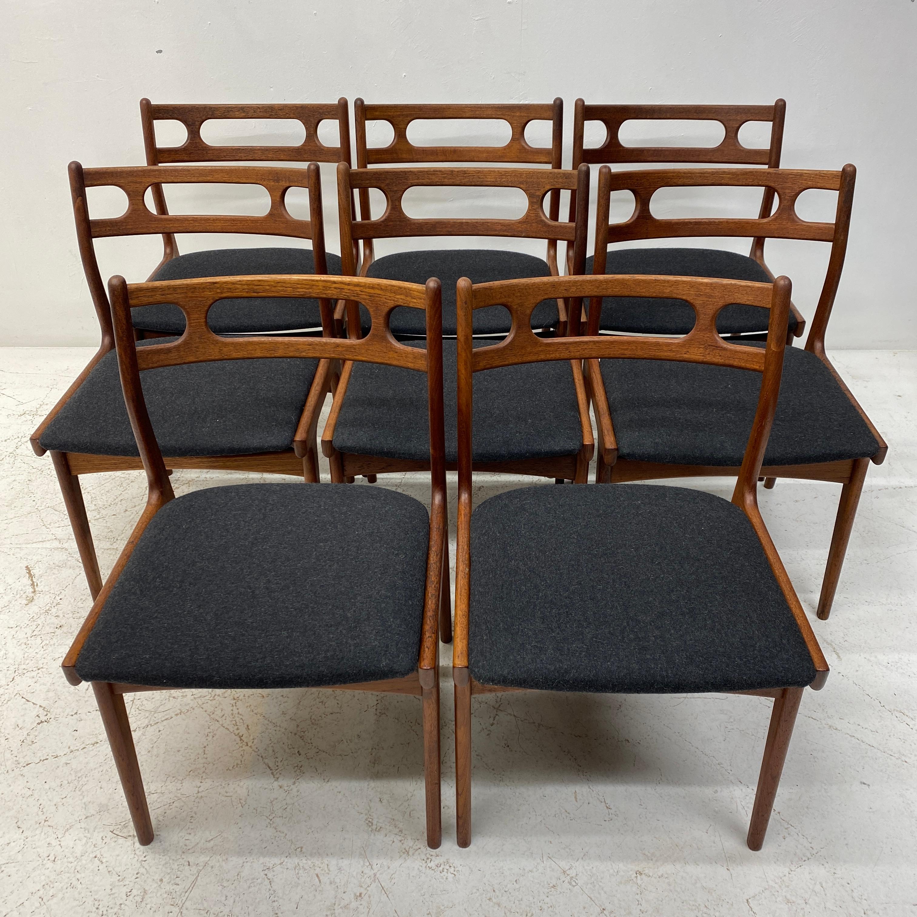 Mid-Century Modern Jonannes Anderson Dining Chairs Model 138 Set of Eight