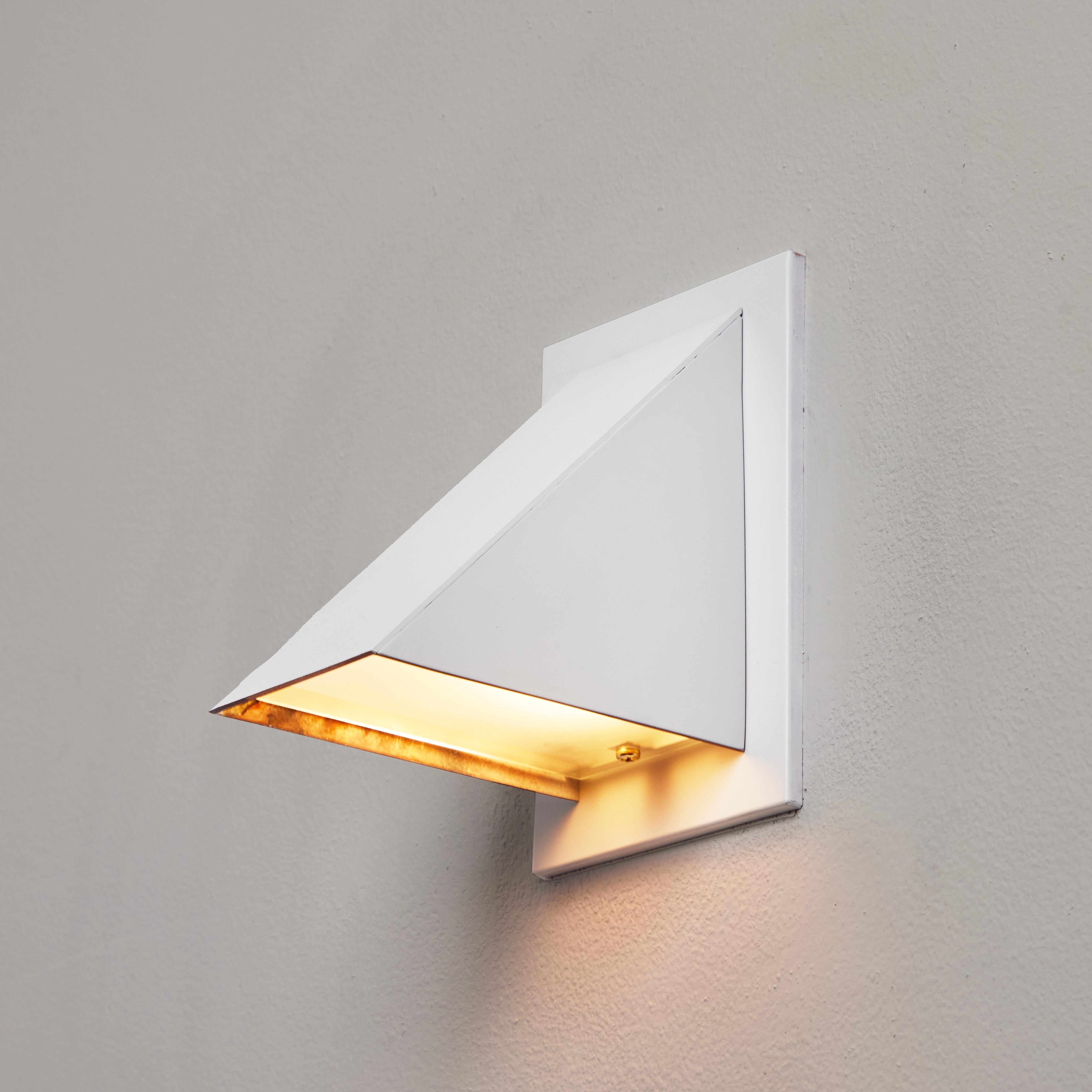 Jonas Bohlin 'Oxid' Wall Light for Örsjö in White. Executed in white painted metal with an opaline glass diffuser. An incredibly refined and clean geometric design that is quintessentially Scandinavian. For indoor or outdoor use.

Price is per item.