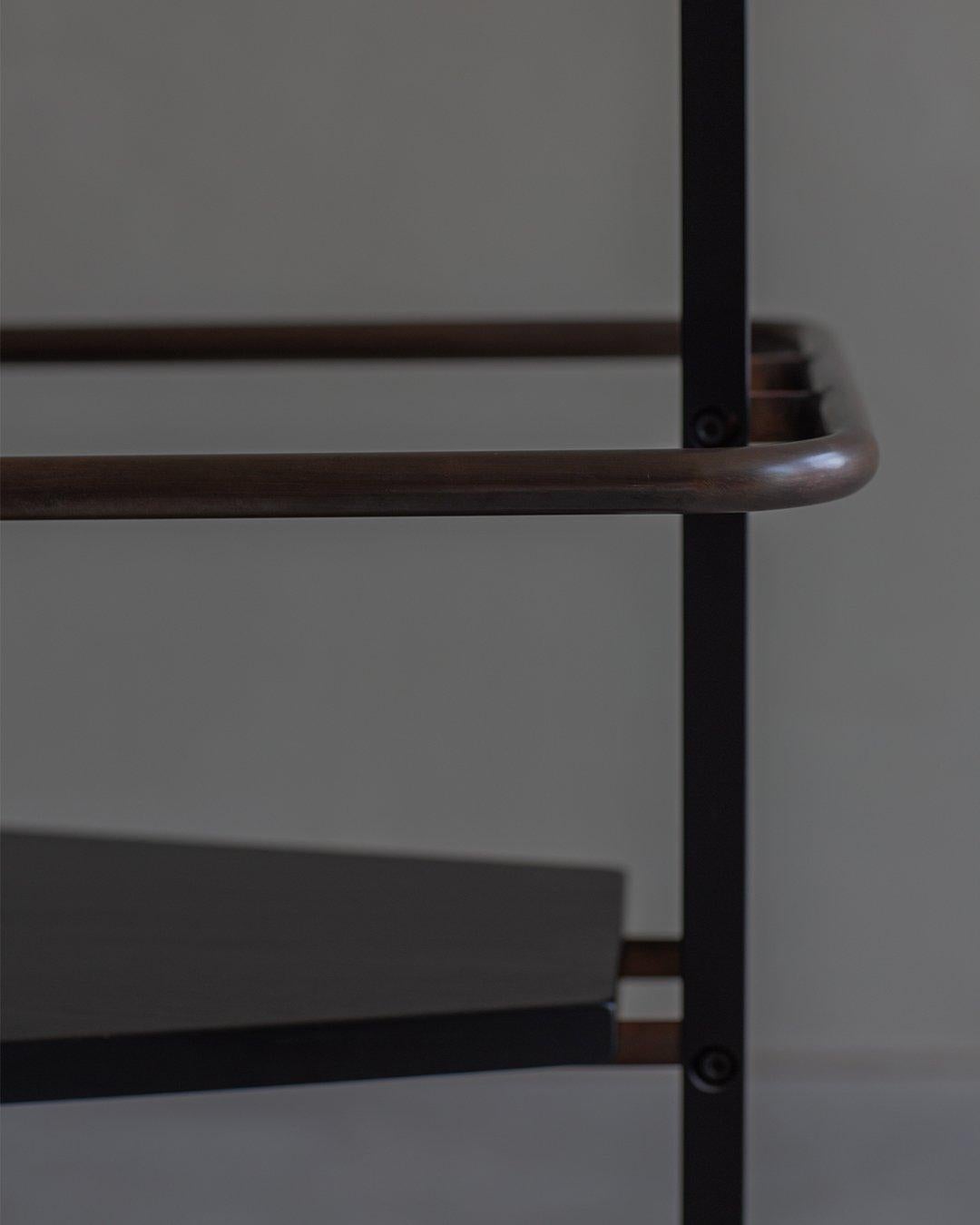 Jonas Bohlin, Stuhl aus Holzbeton, schwarz, hergestellt von Källemo (Stahl) im Angebot