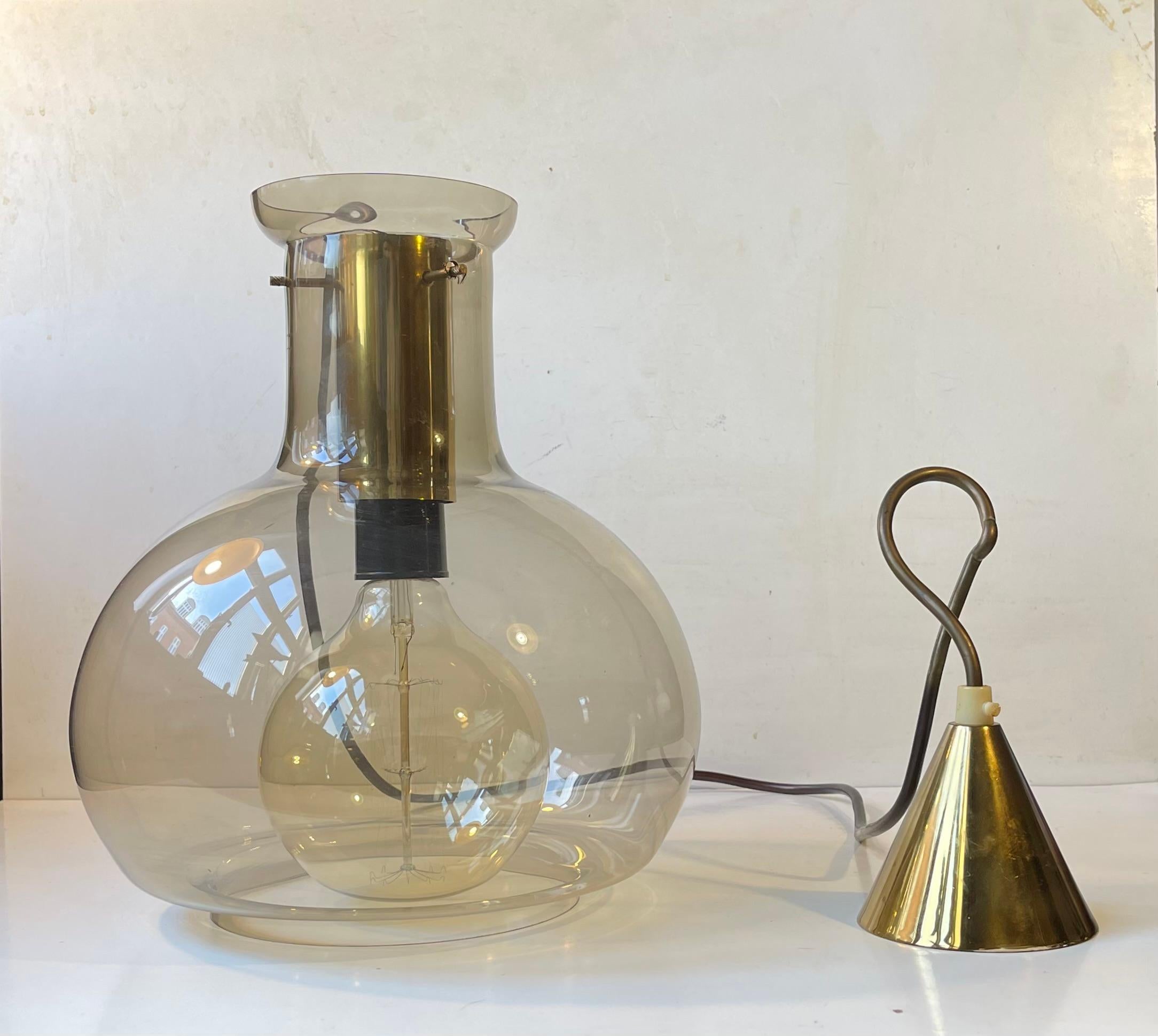 Il designer norvegese Jonas Hidle ha creato questa suggestiva lampada a sospensione a forma di fungo. Tra i norvegesi si parla di 