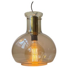 Lampada da soffitto 'Soap Bubble' di Jonas Hidle in vetro fumé e ottone, anni '60