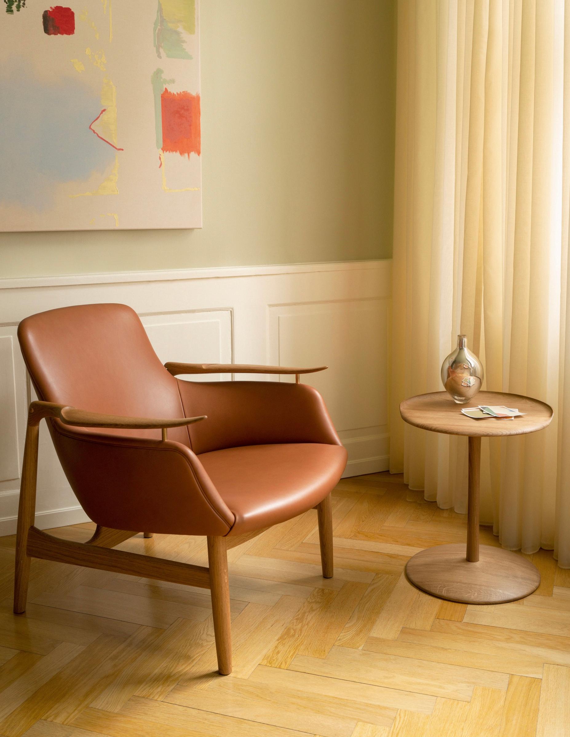 Jonas Lyndby Jensen Akande Side Tbale Types de bois : Chêne pour une collection en vente 2
