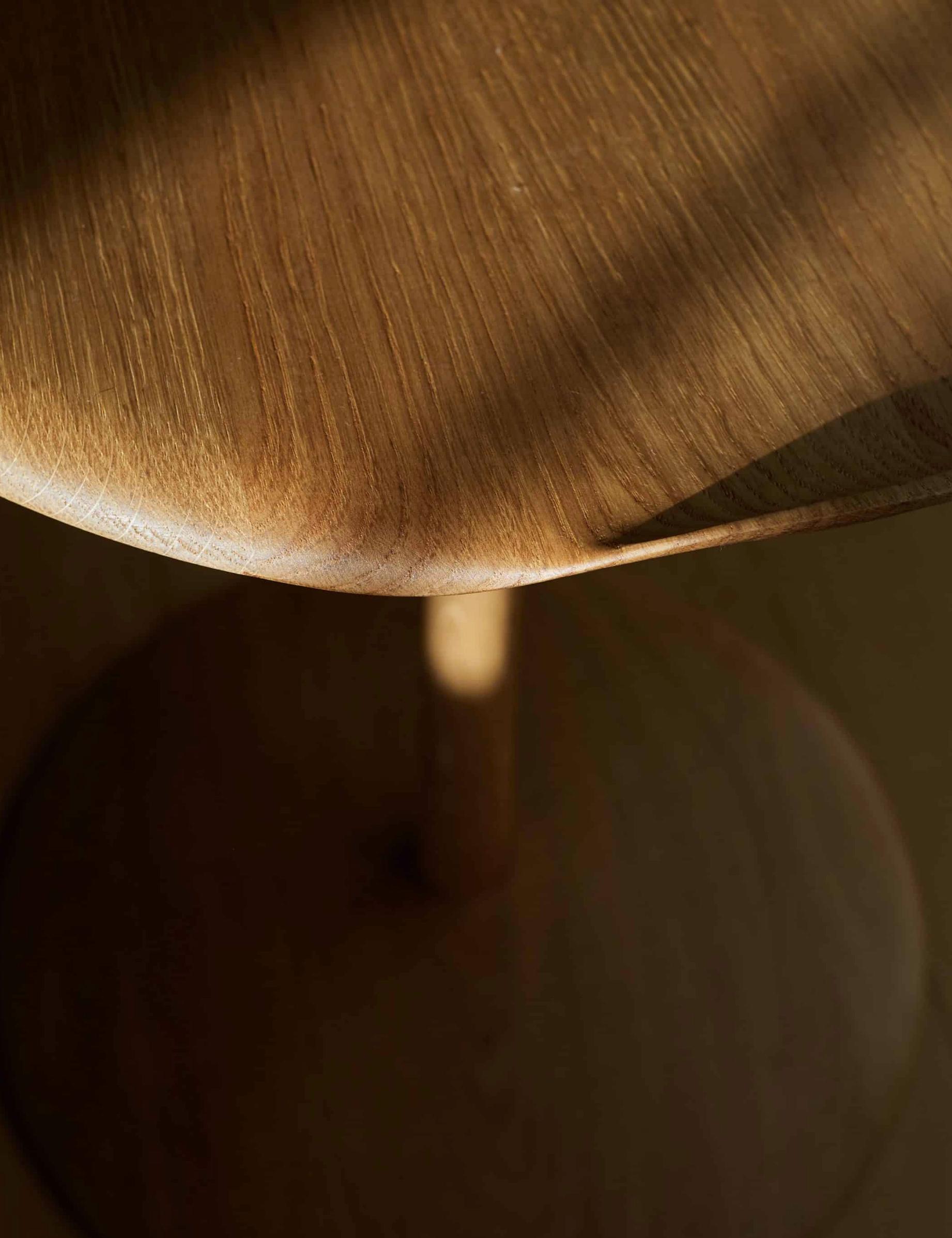 Jonas Jensen Jensen Table d'appoint Akande Types de bois : Noyer Pour une Collectional en vente 6