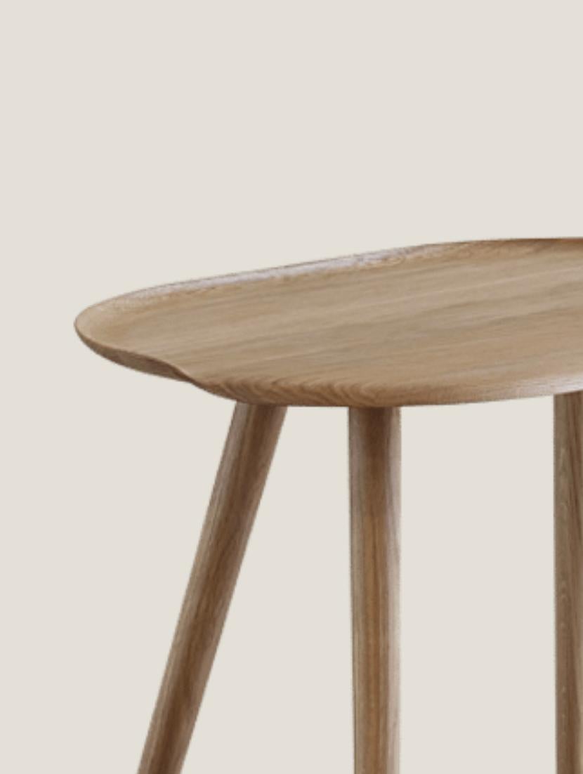 Mid-Century Modern Tabouret Akande pour une collection unique de Jonas Lyndby Jensen en vente