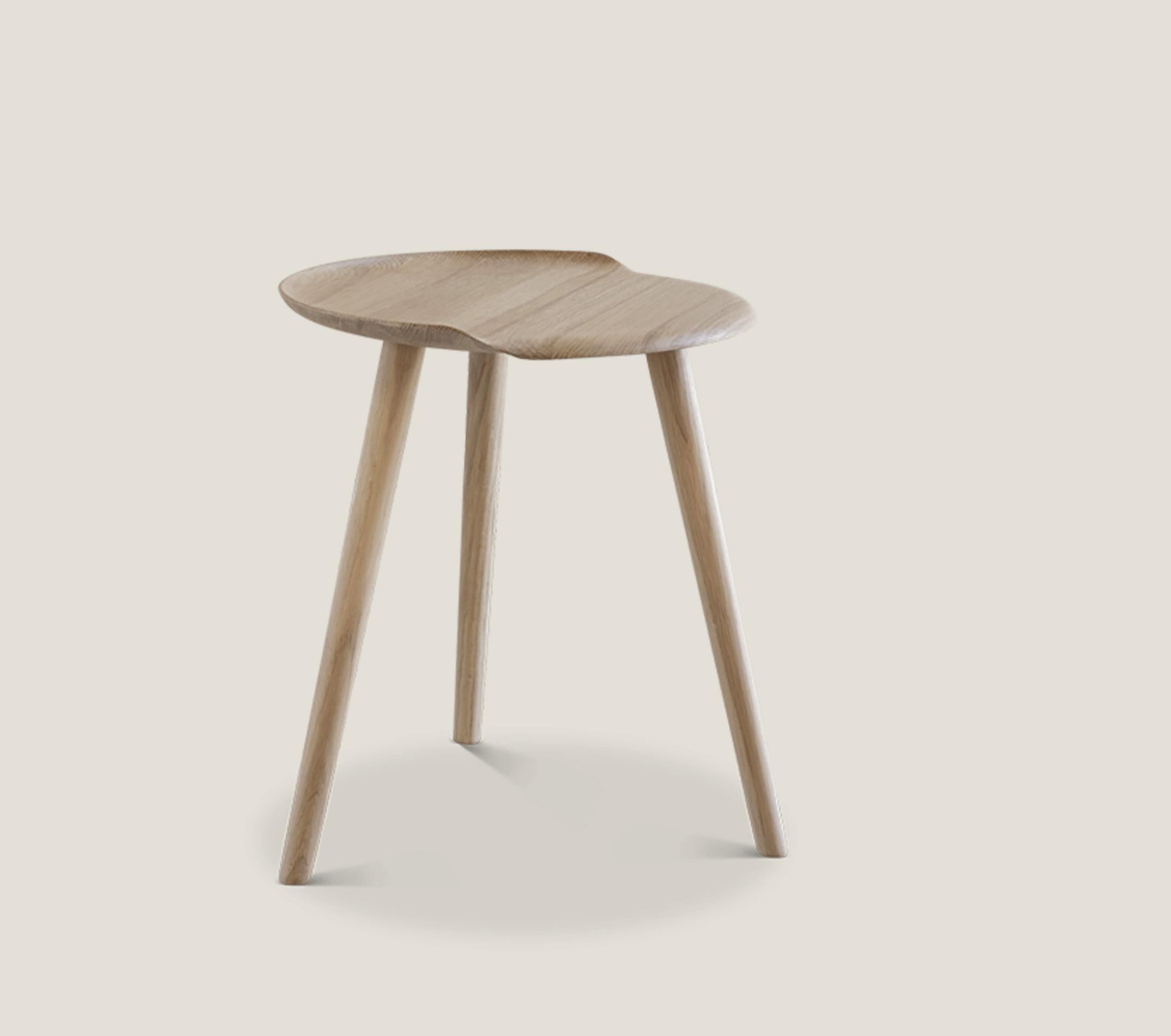 Danois Tabouret Akande pour une collection unique de Jonas Lyndby Jensen en vente
