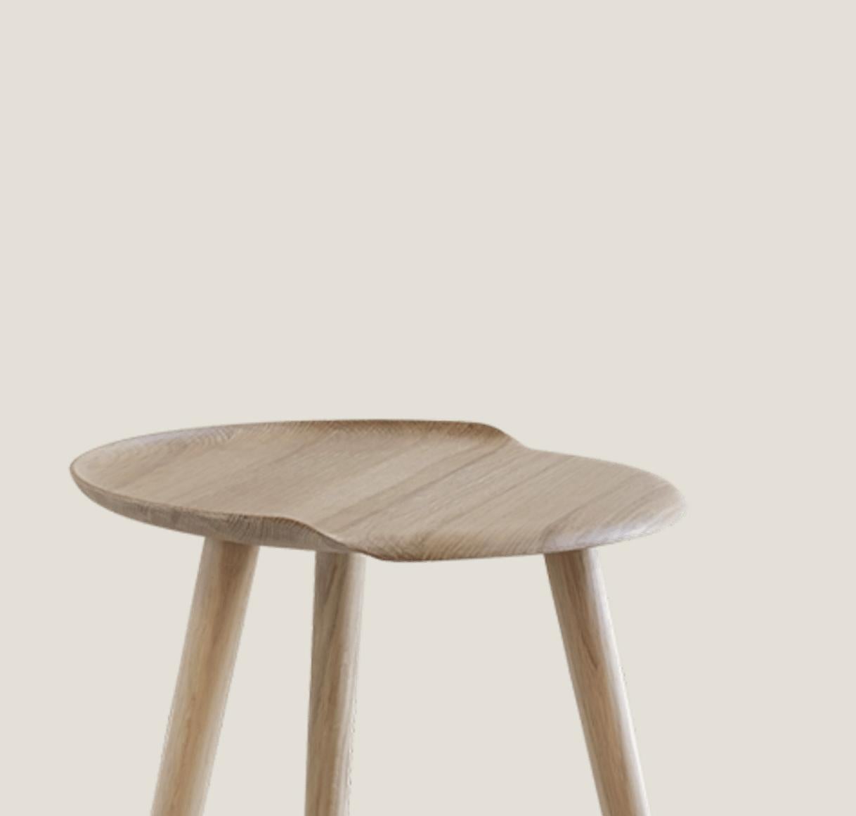 Tabouret Akande pour une collection unique de Jonas Lyndby Jensen Neuf - En vente à Barcelona, Barcelona