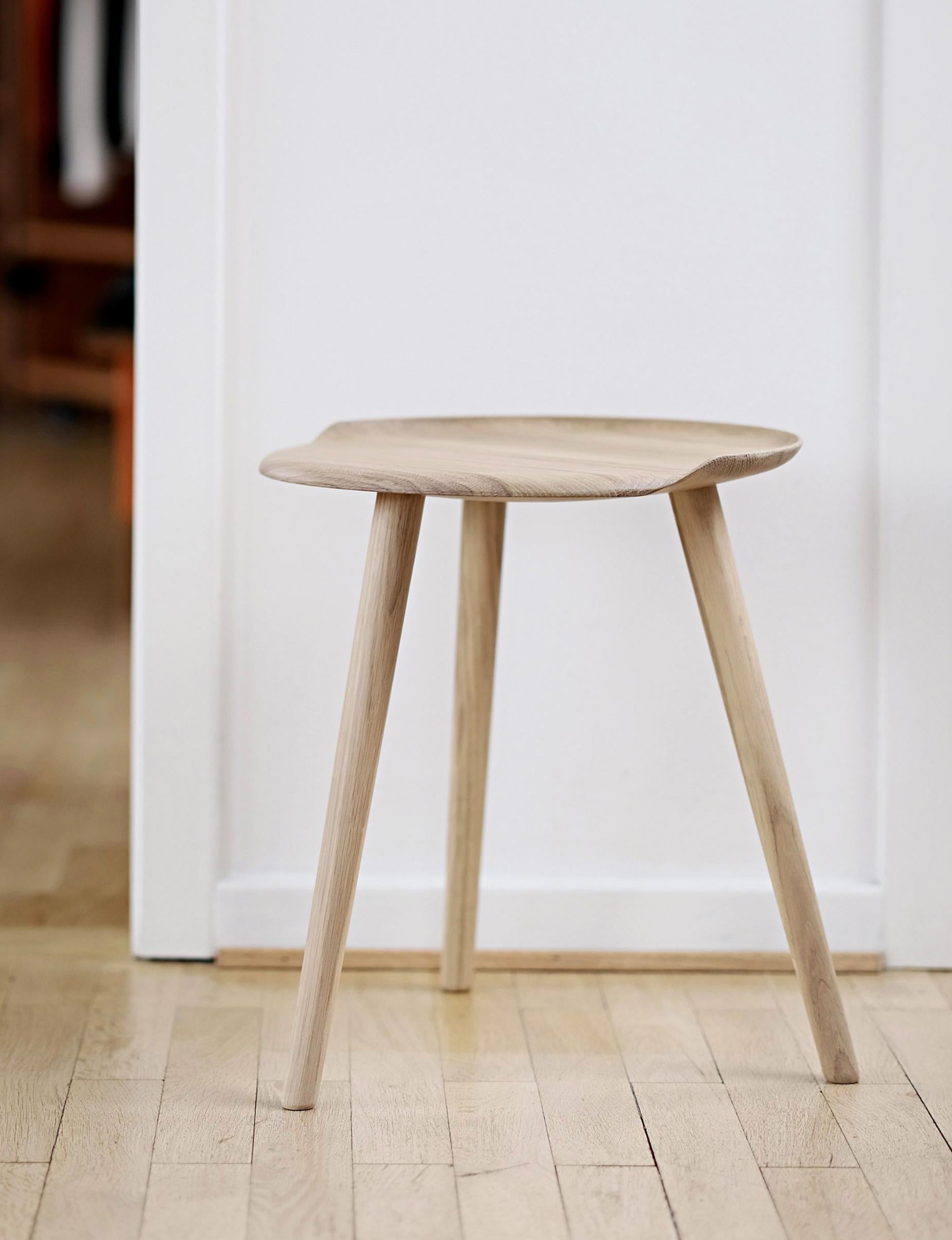 Tabouret Akande pour une collection unique de Jonas Lyndby Jensen en vente 2
