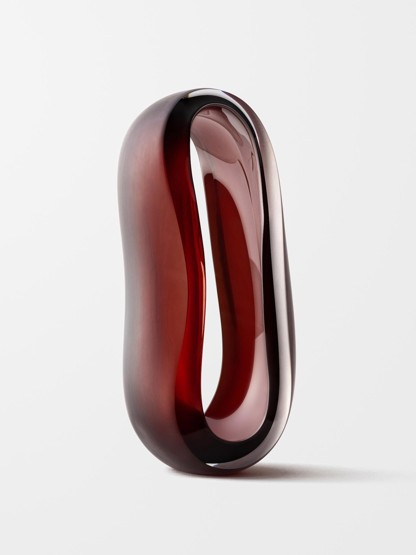 Loops (Amber) - Sculpture by Jonas Noël Niedermann