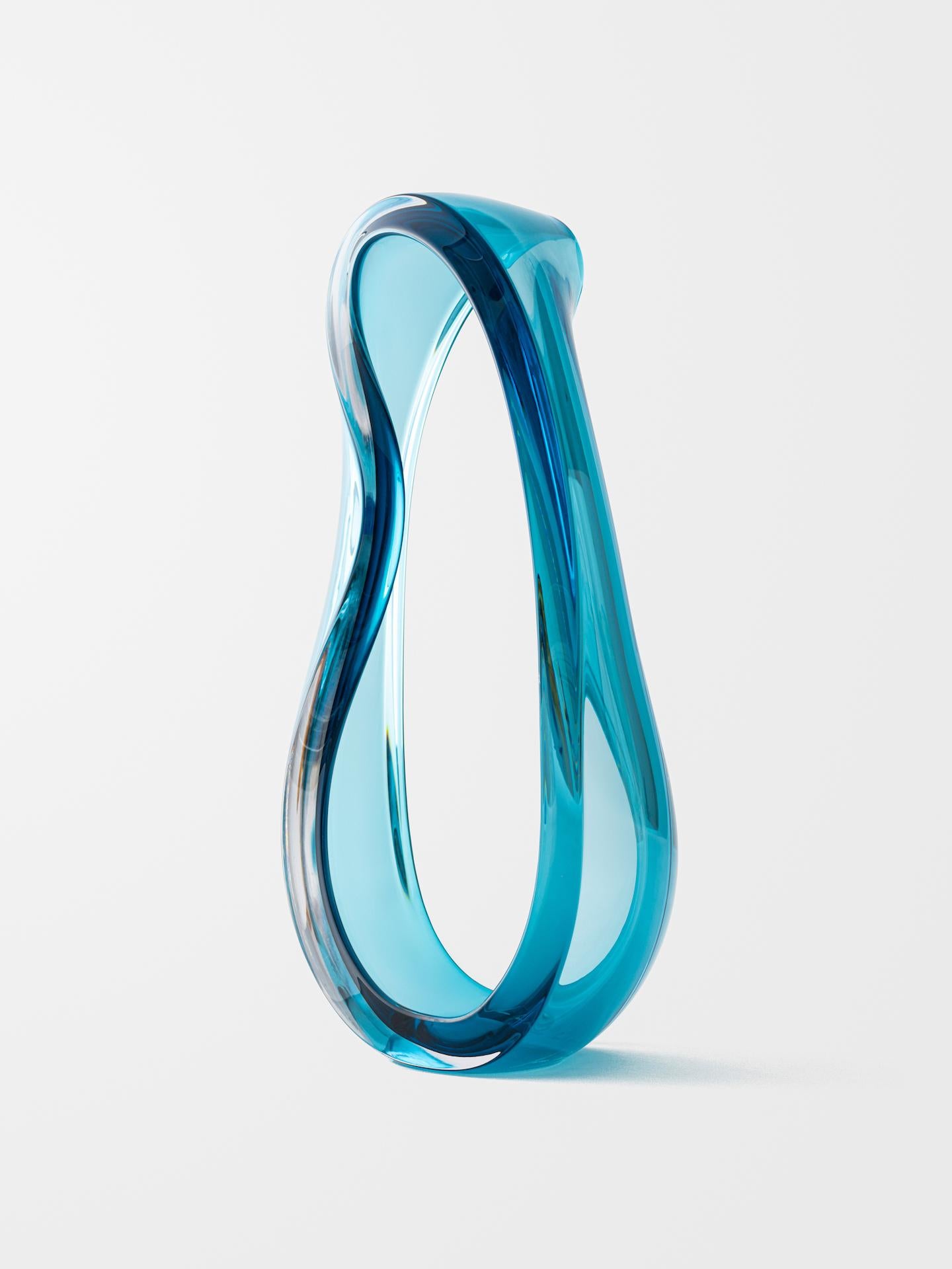 Loops (Azure) - Contemporary Sculpture by Jonas Noël Niedermann