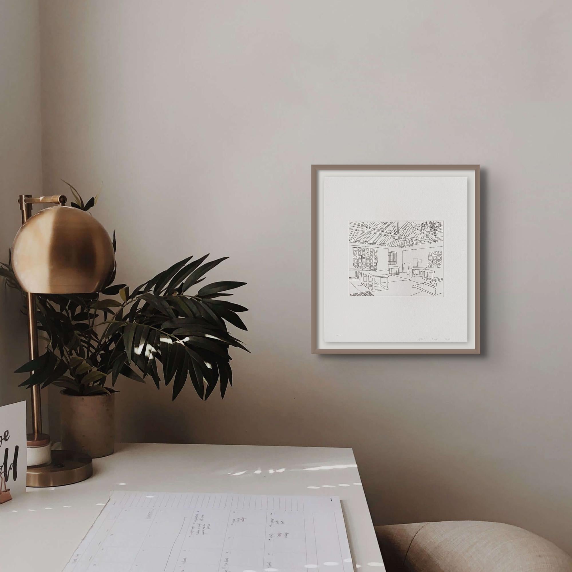 Jonas Wood, Bball Studio del 2019 raffigura lo studio che Wood ha affittato da Ed Ruscha dal 2007 al 2017. Questa edizione limitata comprende un'acquaforte in una custodia di cartone, un'edizione cartonata della sua monografia, Jonas Wood, e una