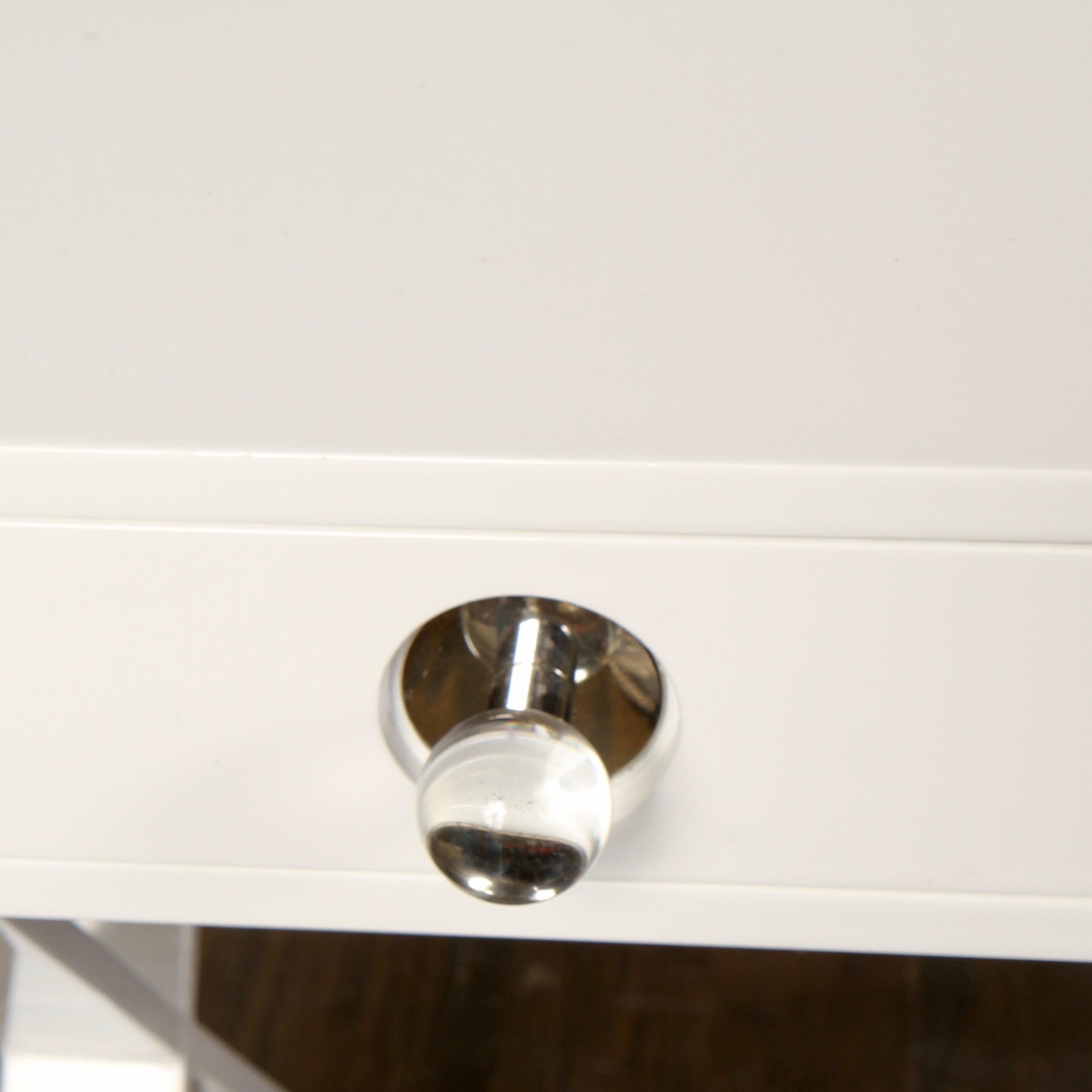 Jonathan Adler Channing Desk in White Lacquer In Good Condition In New London, CT