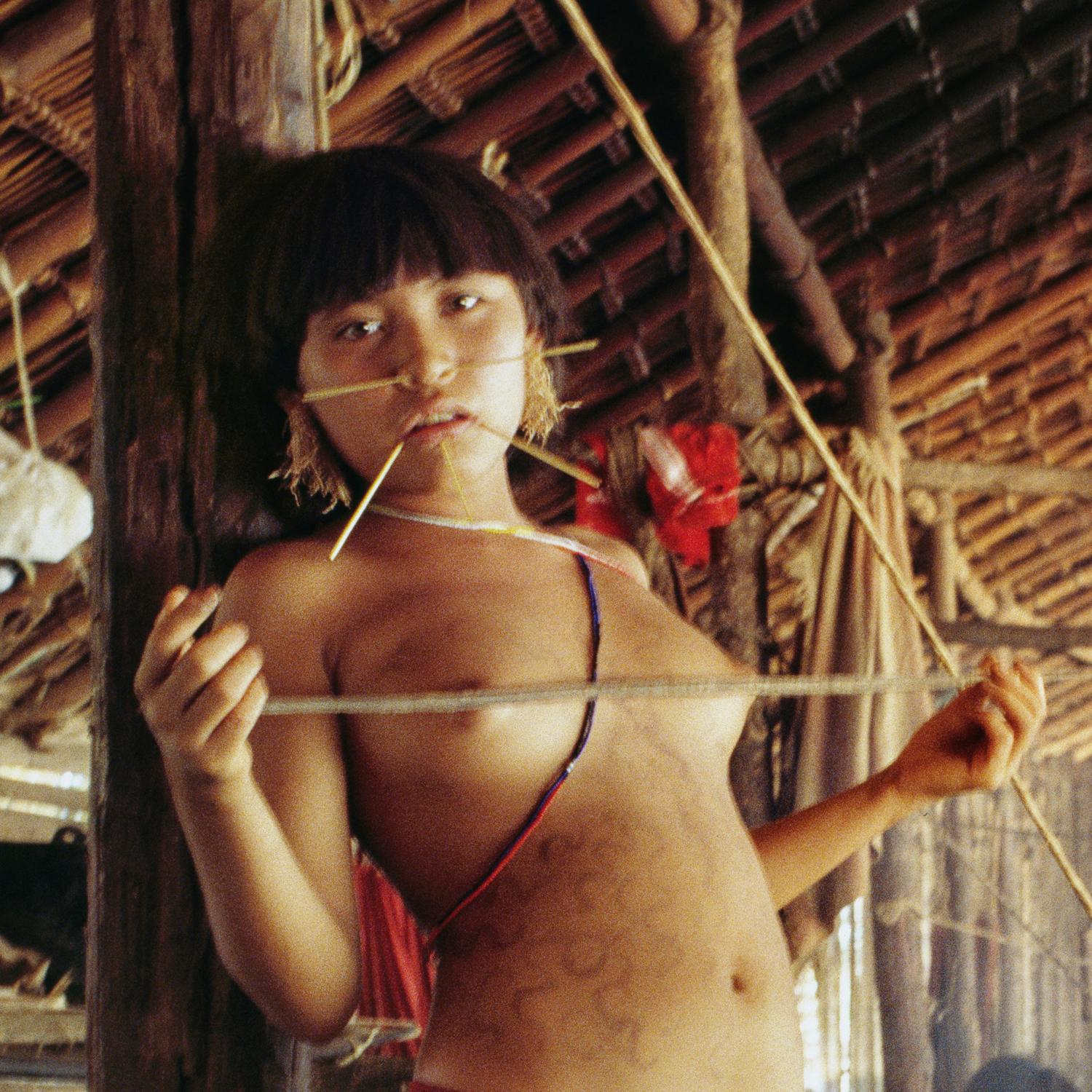 Yanomami, Amazonia, Brazil, January 1995 - Photograph by Jonathan Becker