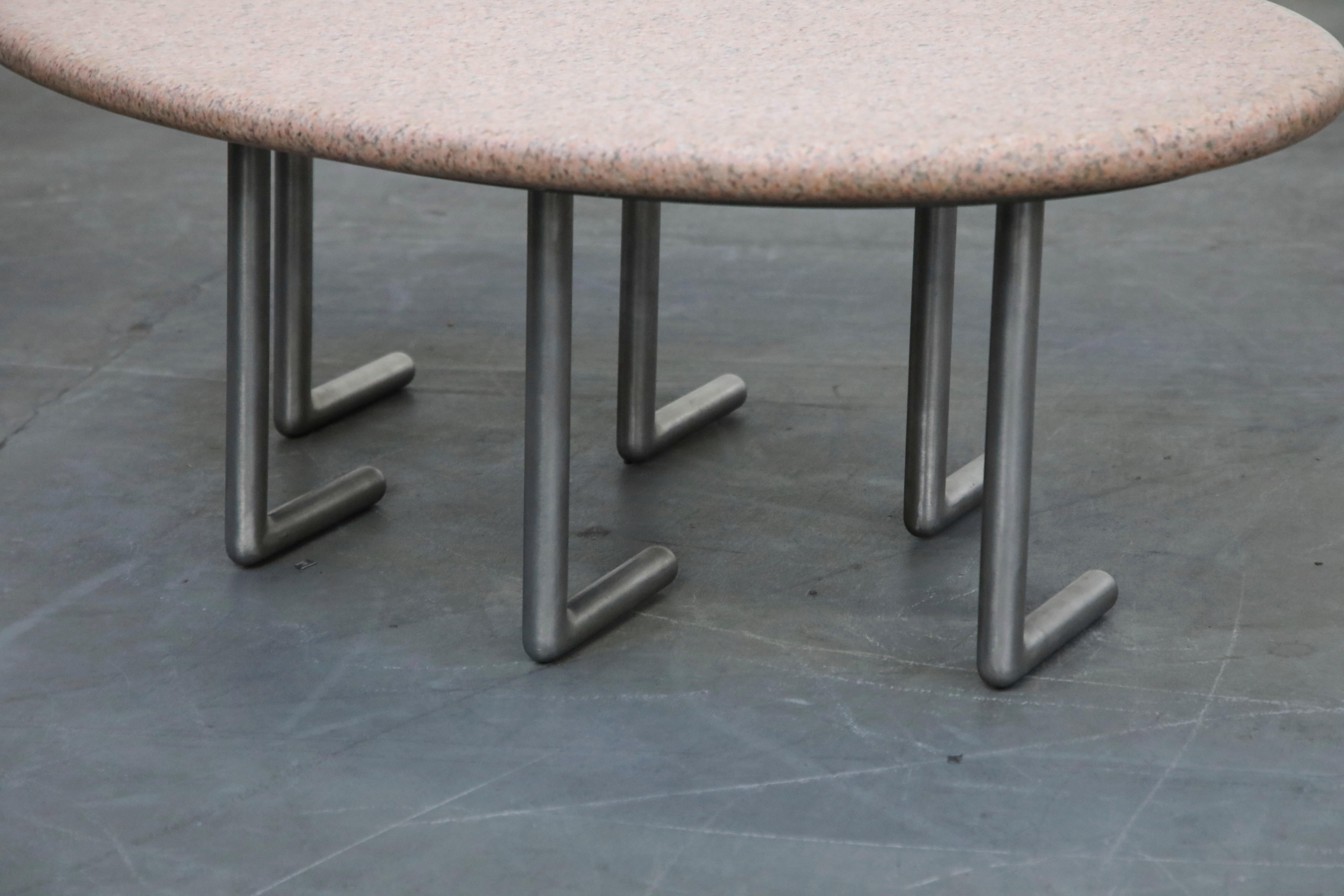 Table basse postmoderne en granit Jonathan Bonner:: circa 1980:: Signé en vente 8