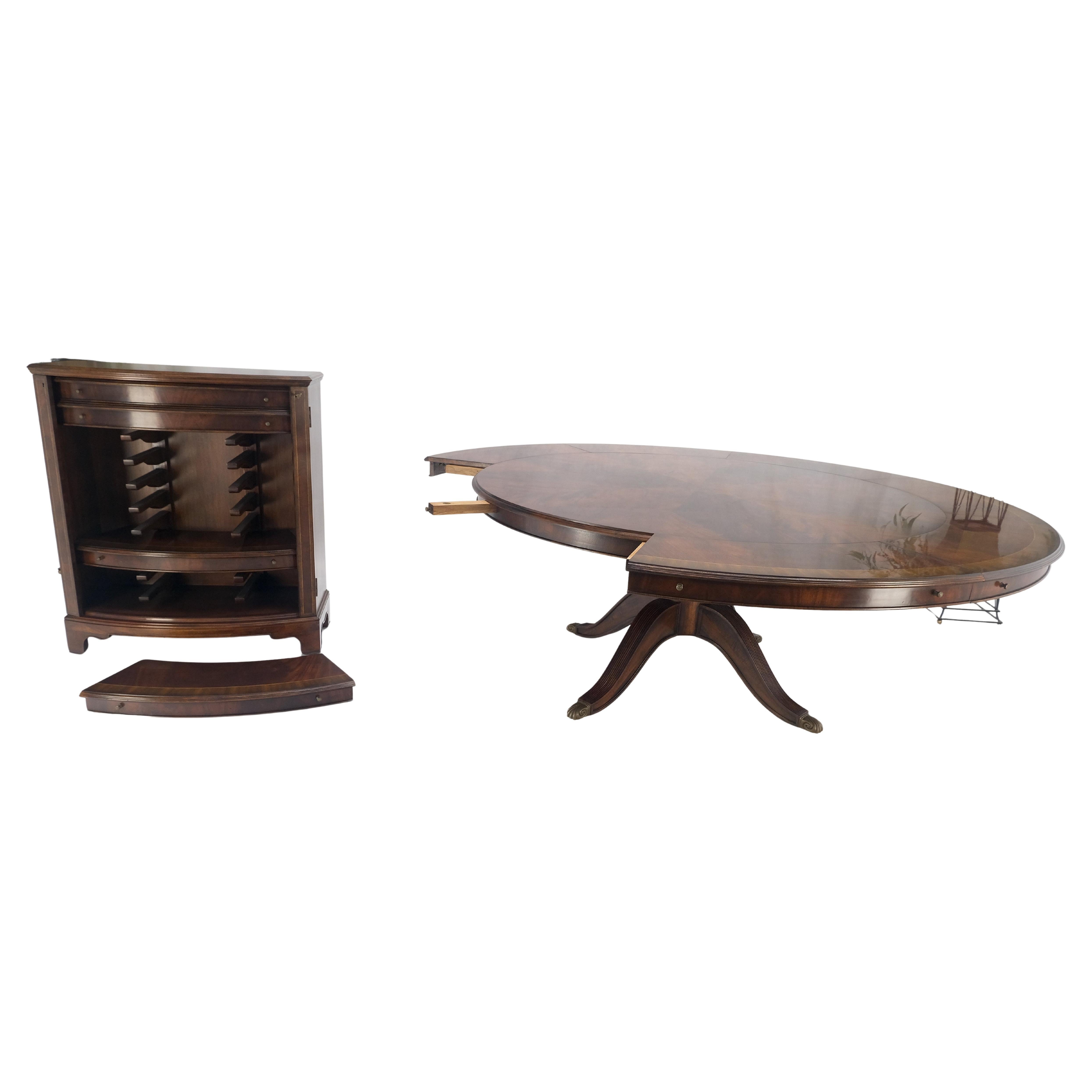 Jonathan Charles 66/92' Diamet Round 8 board Extendable Dining Table Single Base en vente