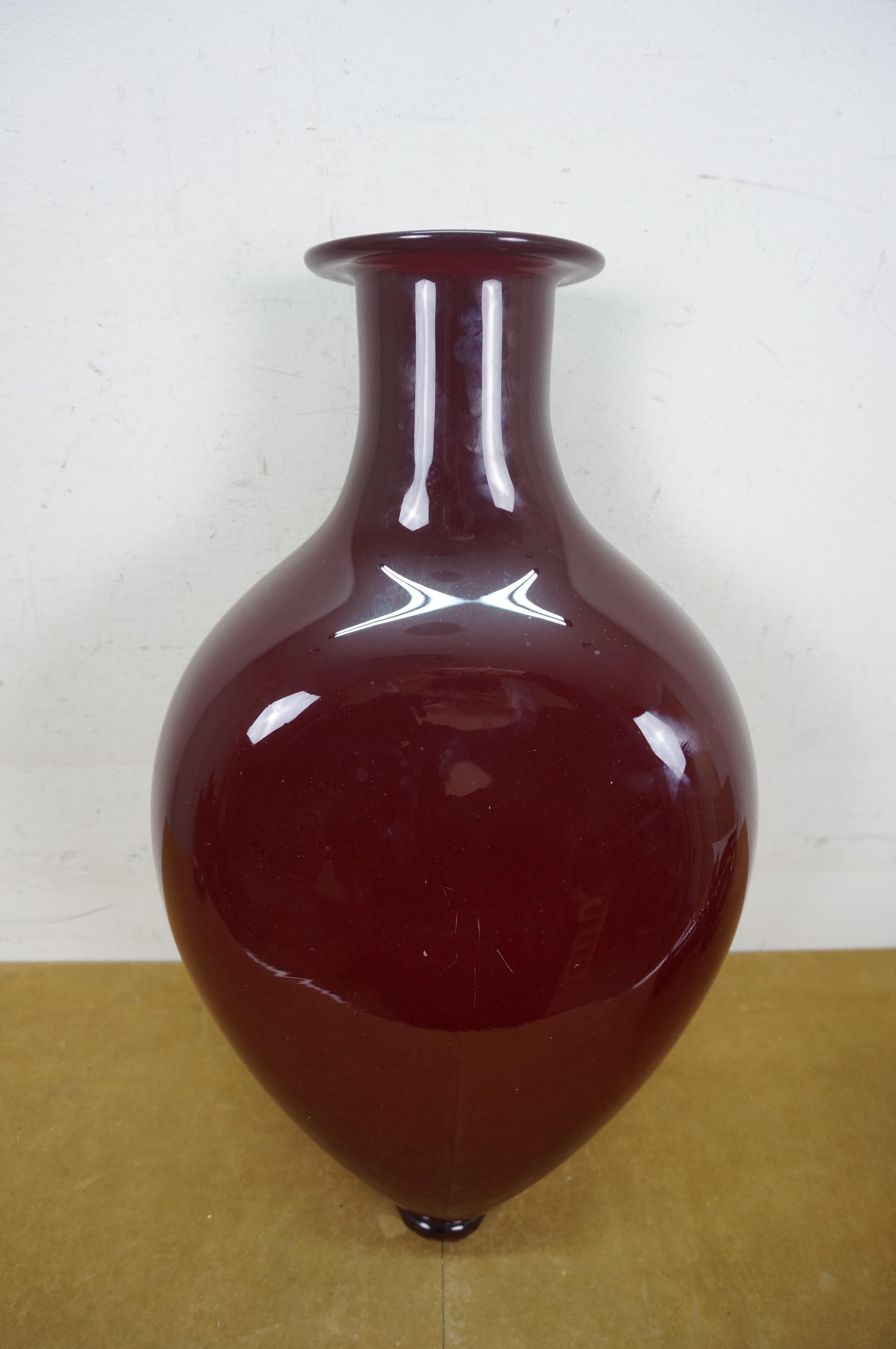 Américain Sculpture en verre d'art Jonathan Glass Sacred Heart Decanter Bottle 35