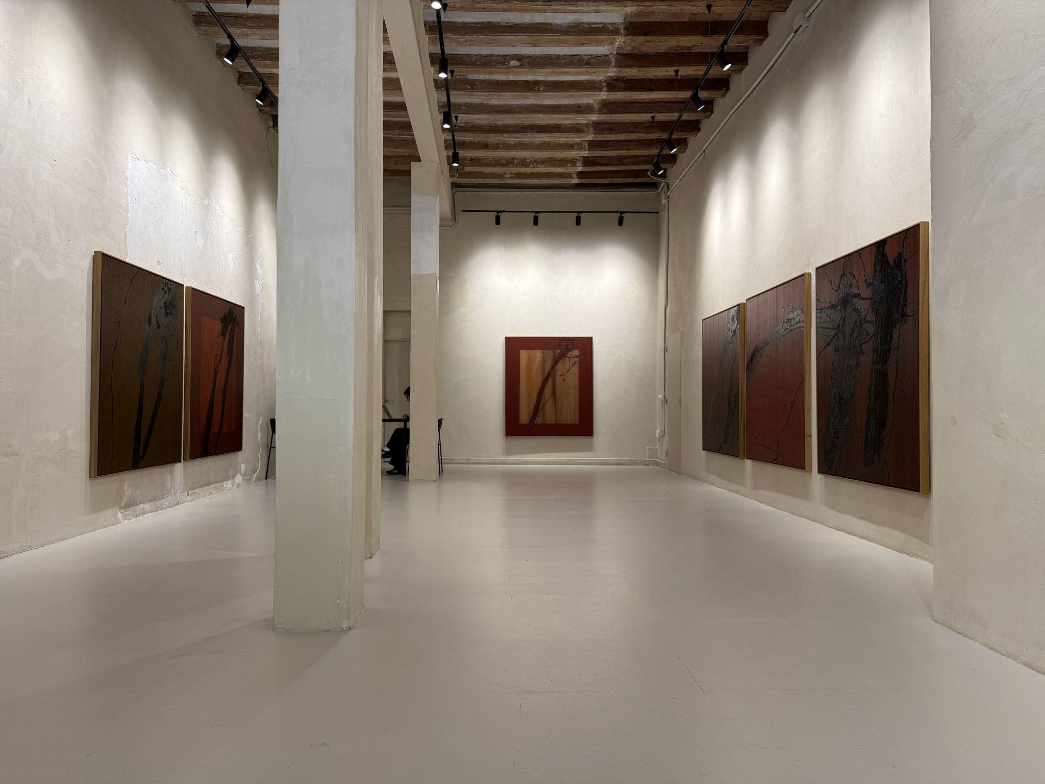 ABSTRACT Opera d'arte Paesaggi Marrone Scuro Artista contemporaneo Jonathan Freemantle in vendita 4