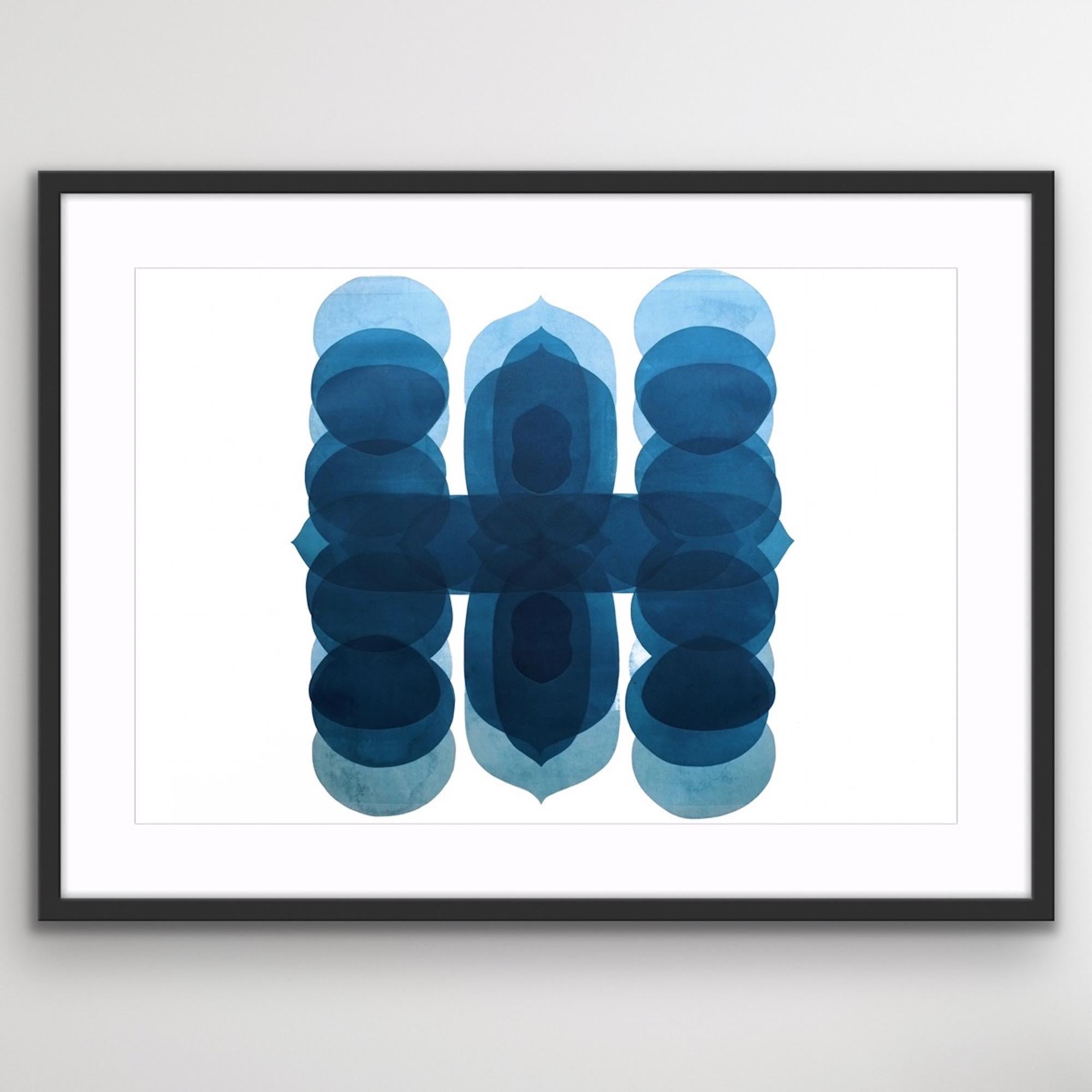 NV5, Impression abstraite minimaliste, œuvre d'art contemporaine unique en bleu et blanc - Minimaliste Painting par Jonathan Moss