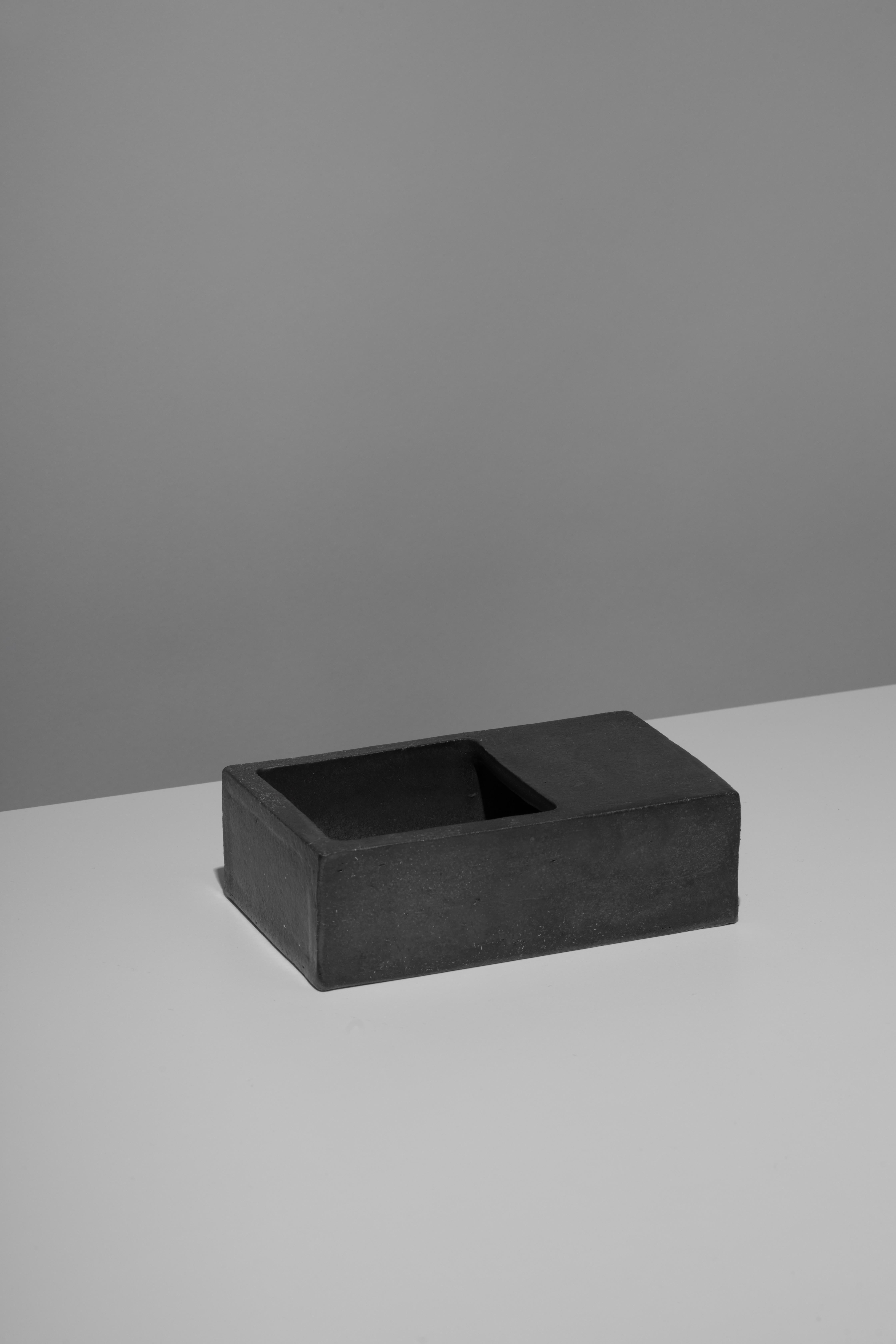 Minimalist Jonathan Nesci w/ Robert Pulley Ceramic Vessel with Black Coppered Glaze 18/02