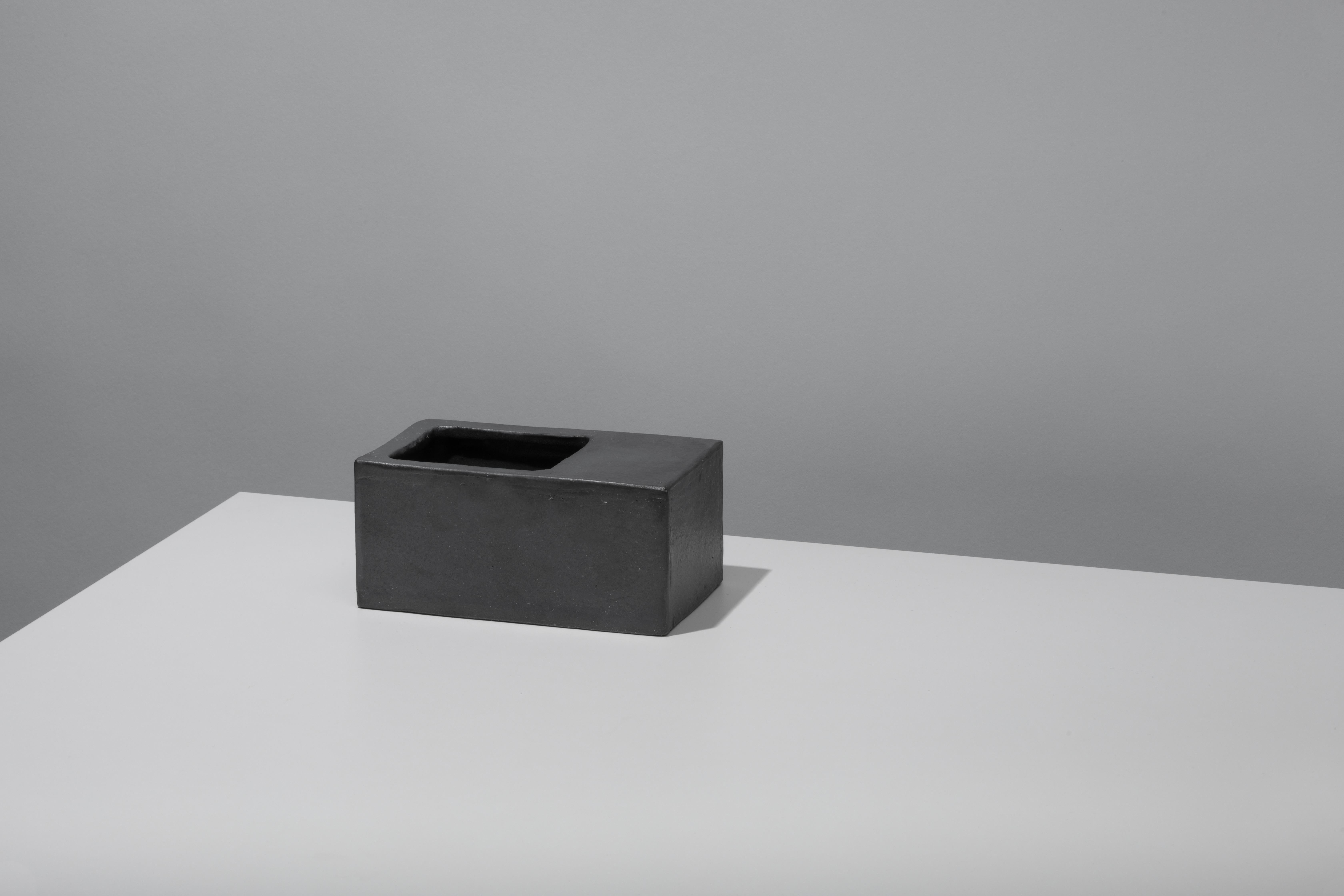 Minimalist Jonathan Nesci w/ Robert Pulley Ceramic Vessel with Black Coppered Glaze 18/03