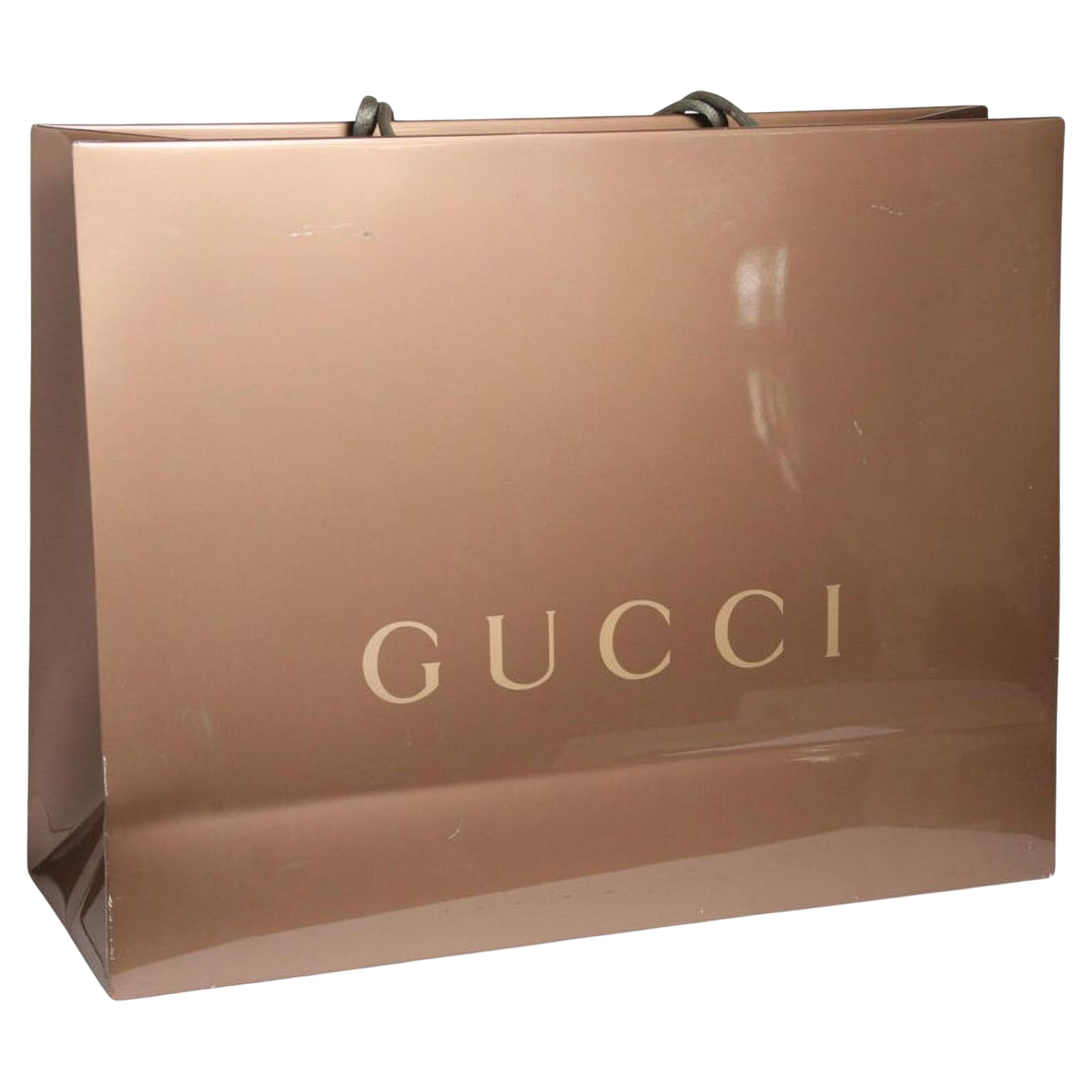 Jonathan SELIGER (1955) Escultura de bronce lacado "Gucci" Número 4 de 5 en venta