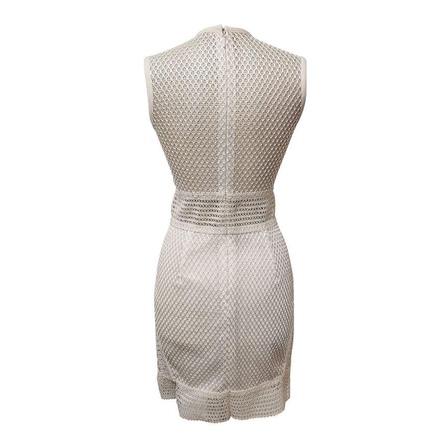 Polyester White color Perforated lace Maximum length cm 52 (33,4 inches)