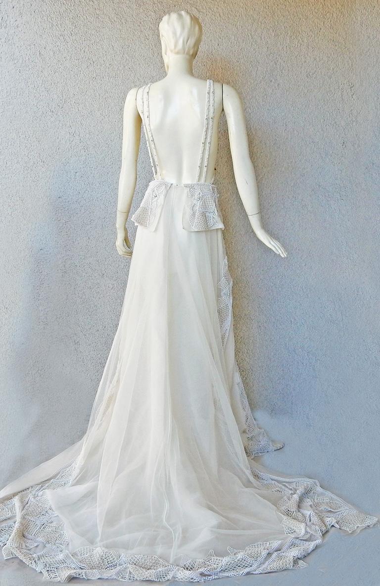 Jonathan Simkhai Rnwy $15K bestickter Jumpsuit mit dramatischer, abnehmbarer Schleppe im Angebot 5