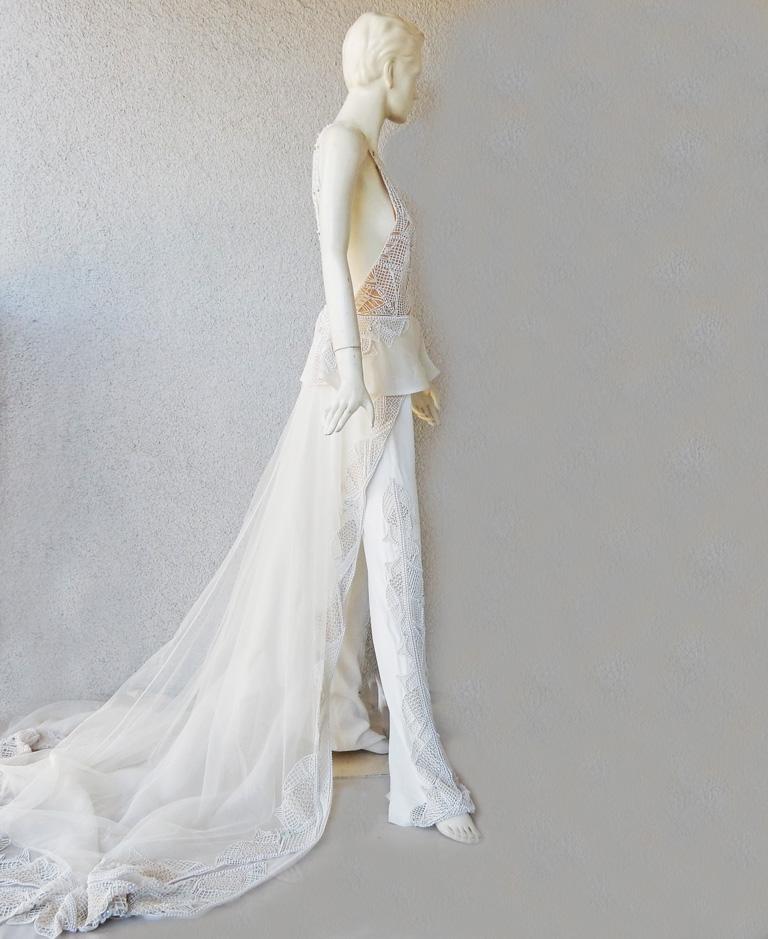 Jonathan Simkhai Rnwy $15K bestickter Jumpsuit mit dramatischer, abnehmbarer Schleppe im Angebot 4