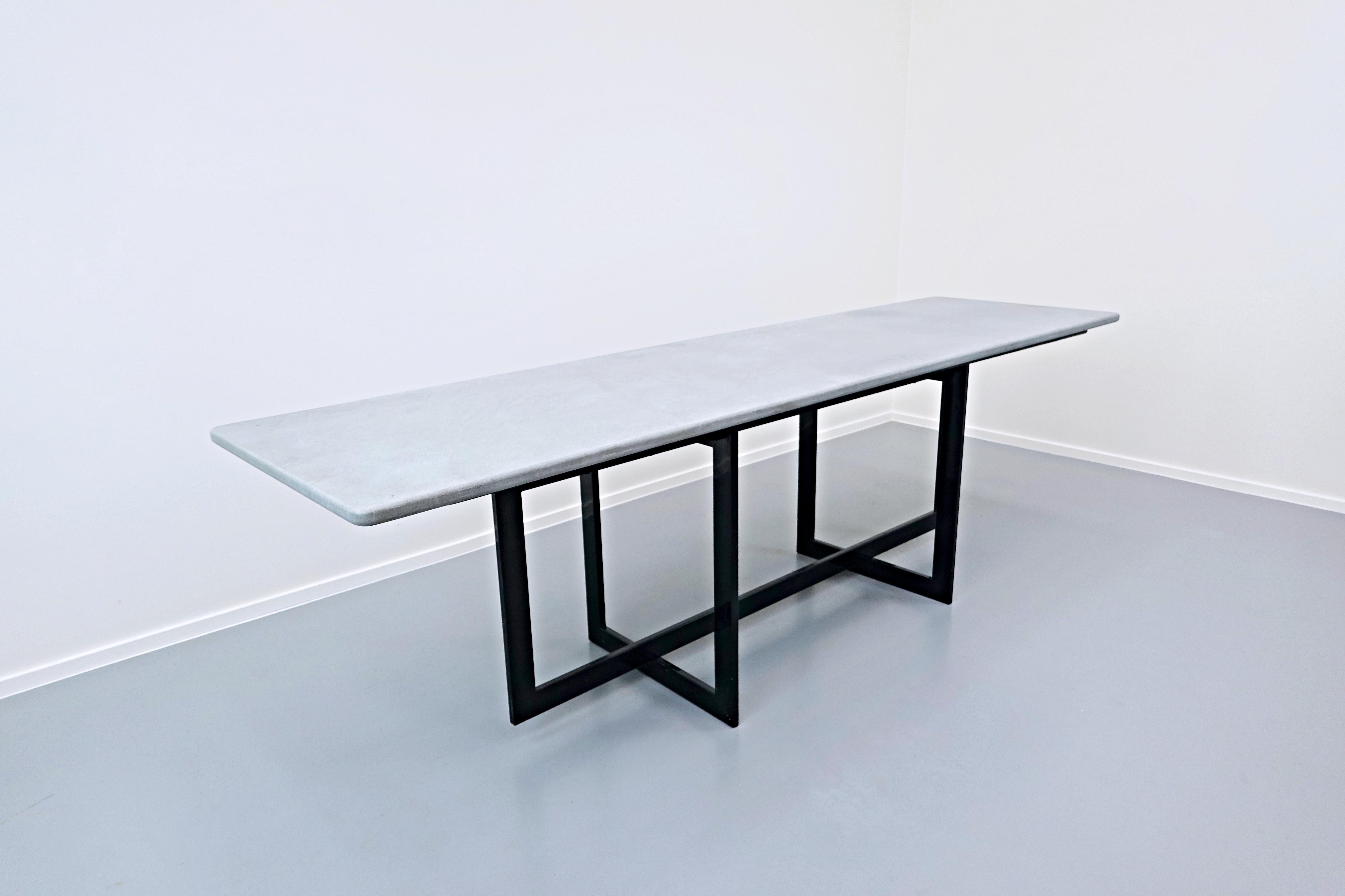 Mid-Century Modern Table Joanathan, moderne du milieu du siècle dernier, de Francesco Soro pour ICF à Pietra Serena en vente